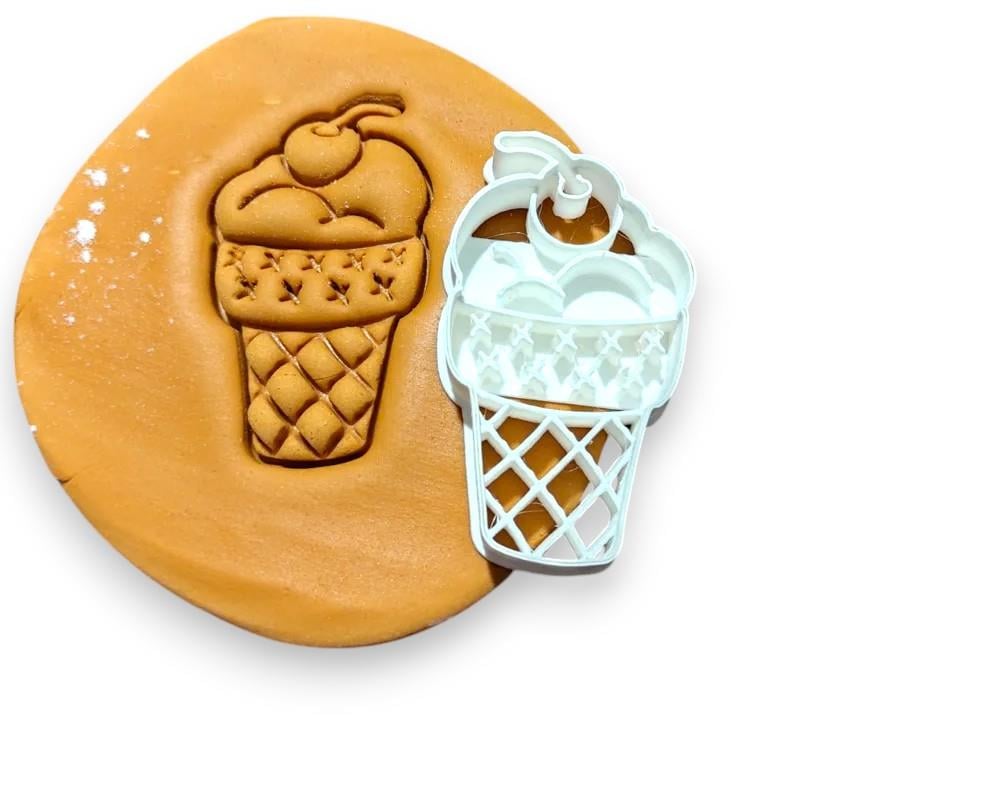 Ice cream cookie cutter 2