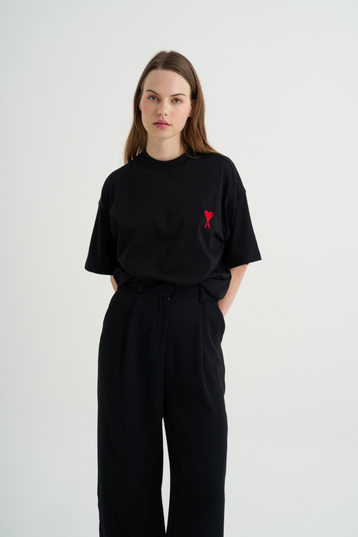 AMİ MODEL SİYAH BİSİKLET YAKA OVERSIZE T-SHIRT