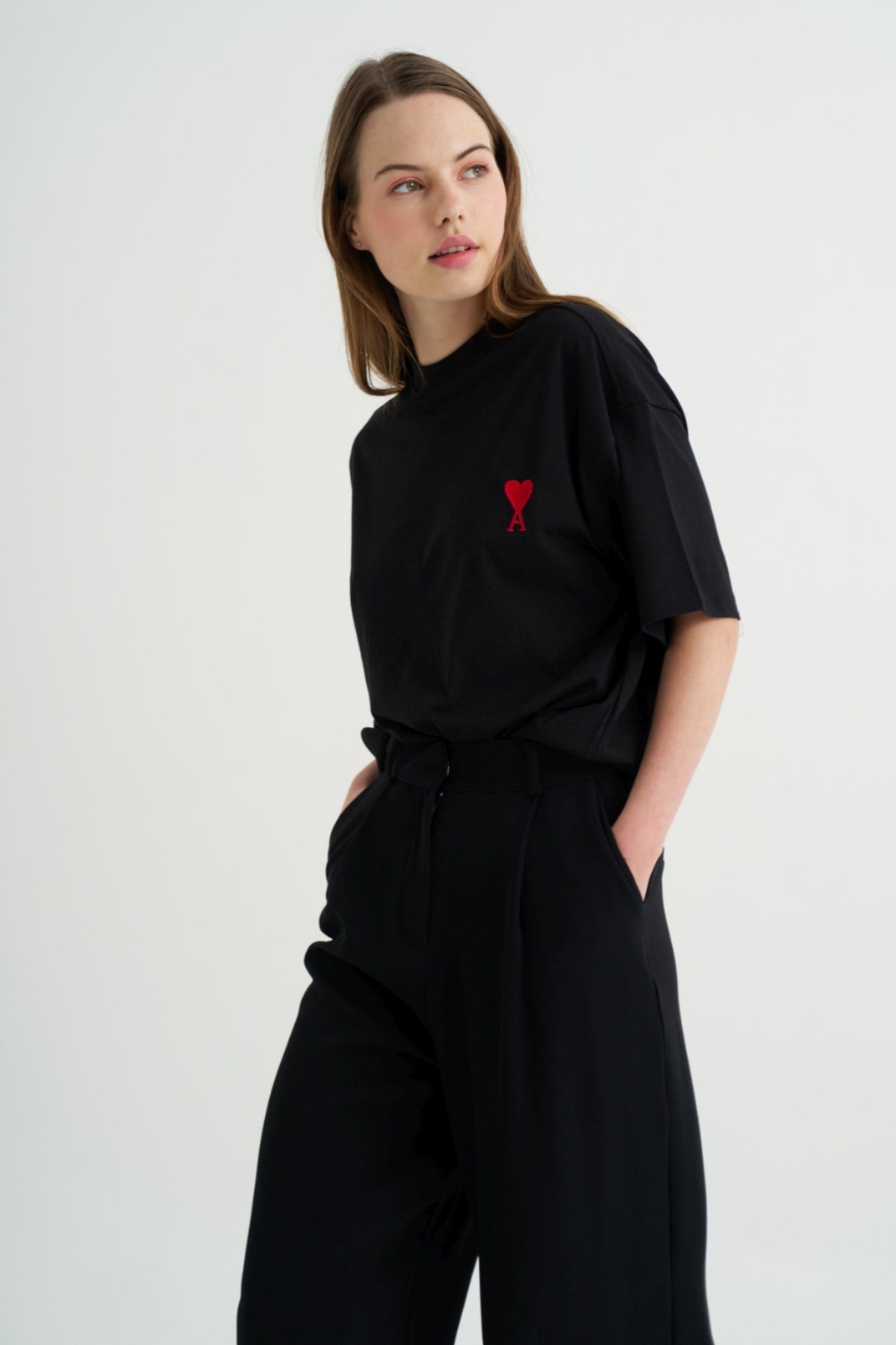 AMİ MODEL SİYAH BİSİKLET YAKA OVERSIZE T-SHIRT