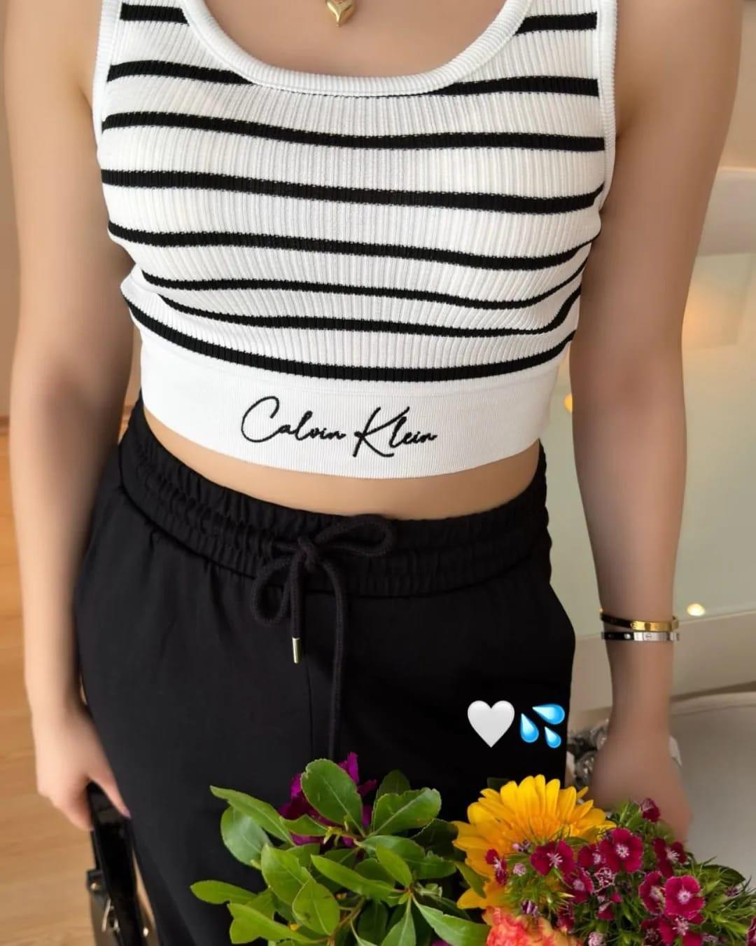 CK MODEL BEYAZ ÇİZGİLİ CROP BADY