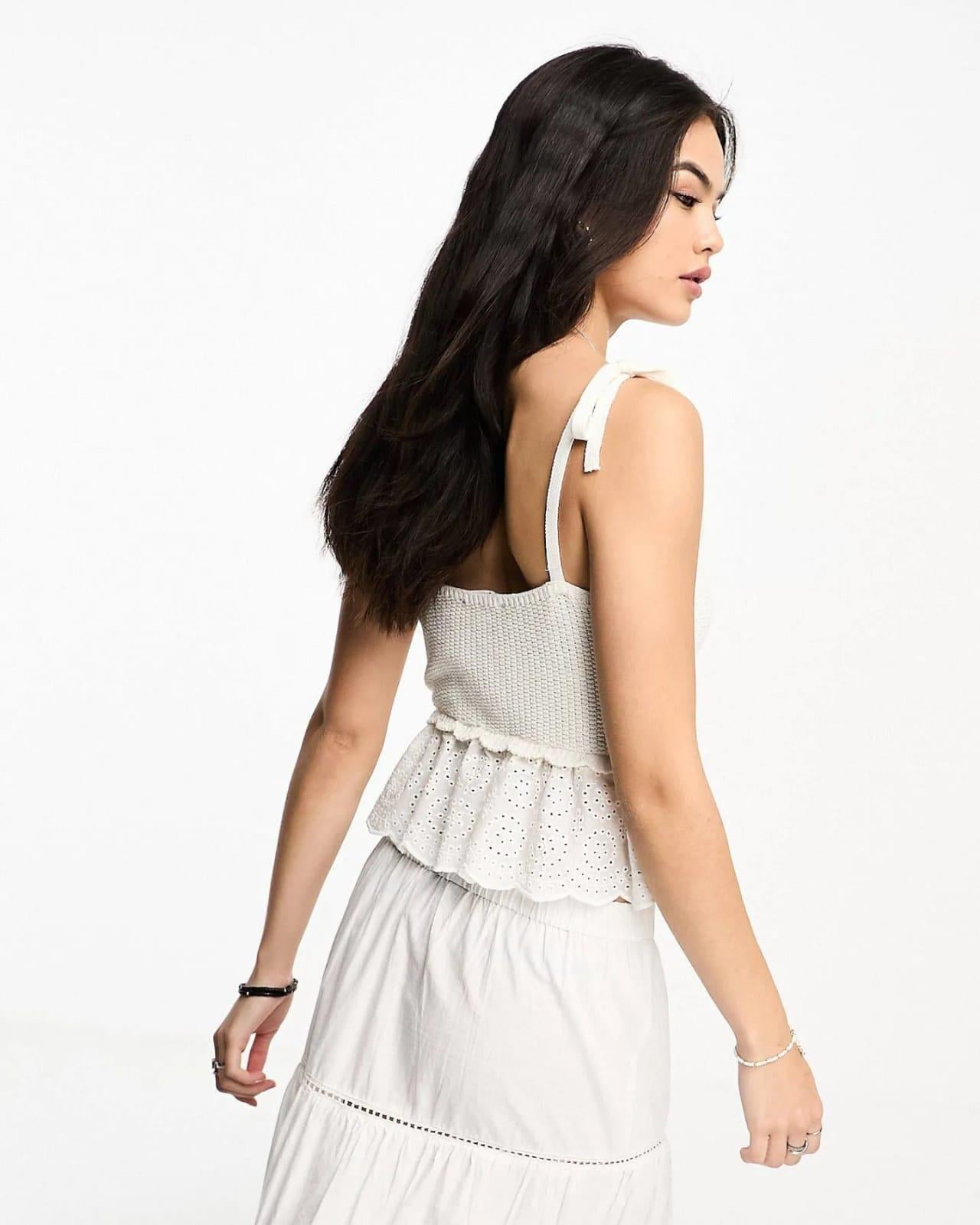 ONLY ORJ BEYAZ ASKILI ÖRME CROP BODY