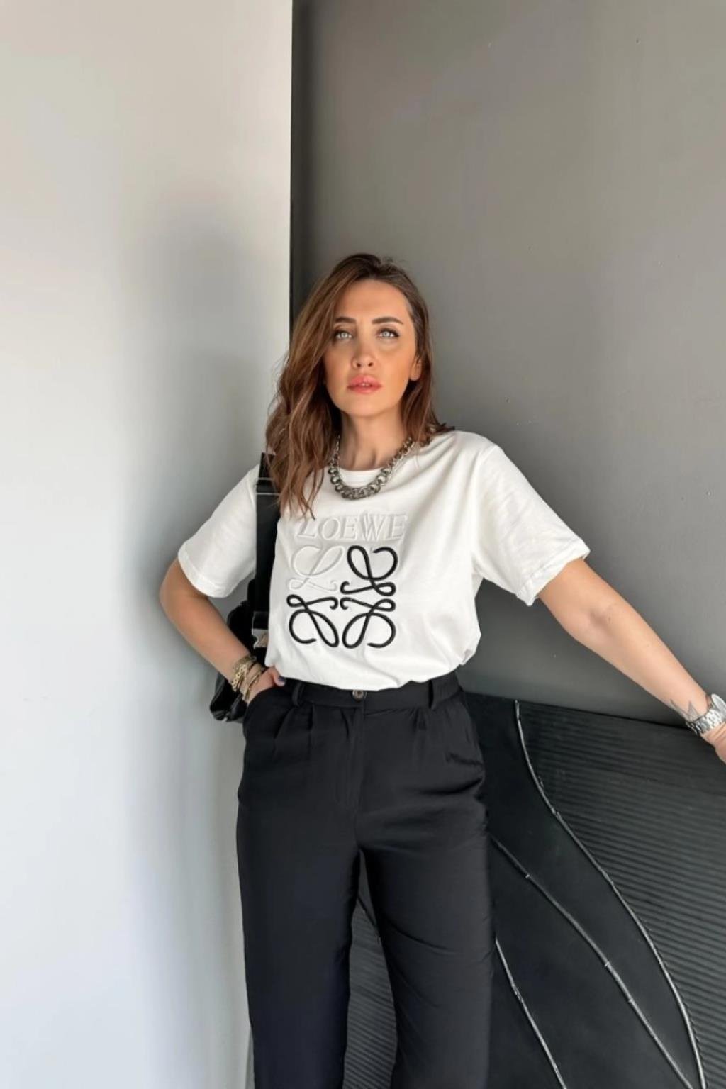 ORJ MARKA BEYAZ BASKILI BİSİKLET YAKA T-SHIRT