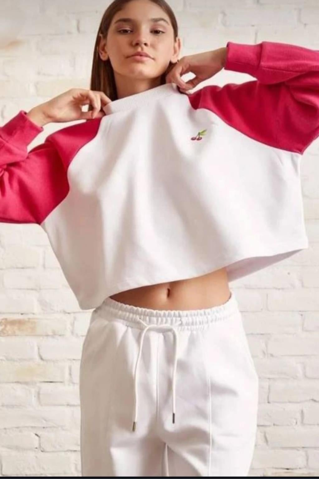 ORJ MARKA BEYAZ KOLU PEMBE OVERIZE SWEATSHIRT