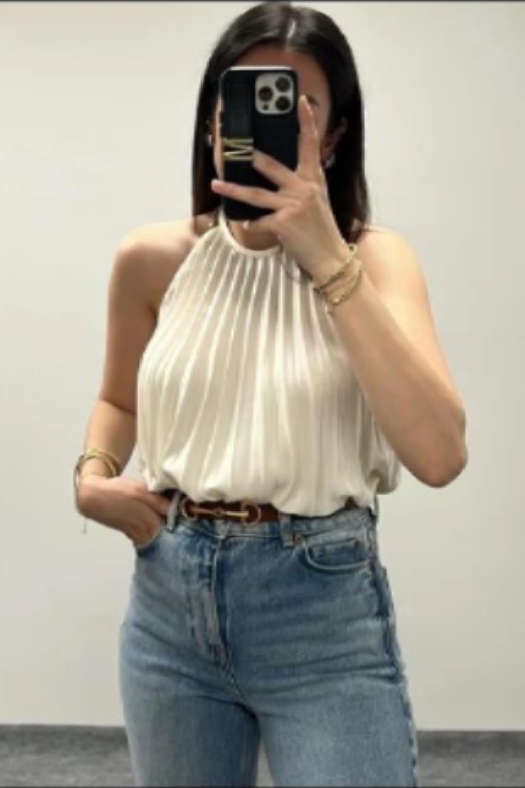 ORJ MARKA EKRU HALTER YAKA PİLİSELİ KOLSUZ BLUZ