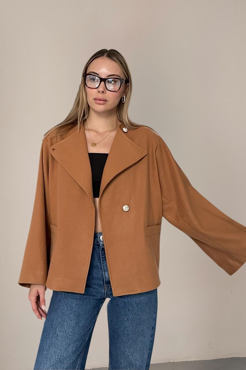 RİGALA BEJ OVERSIZE KISA KAŞE CEKET