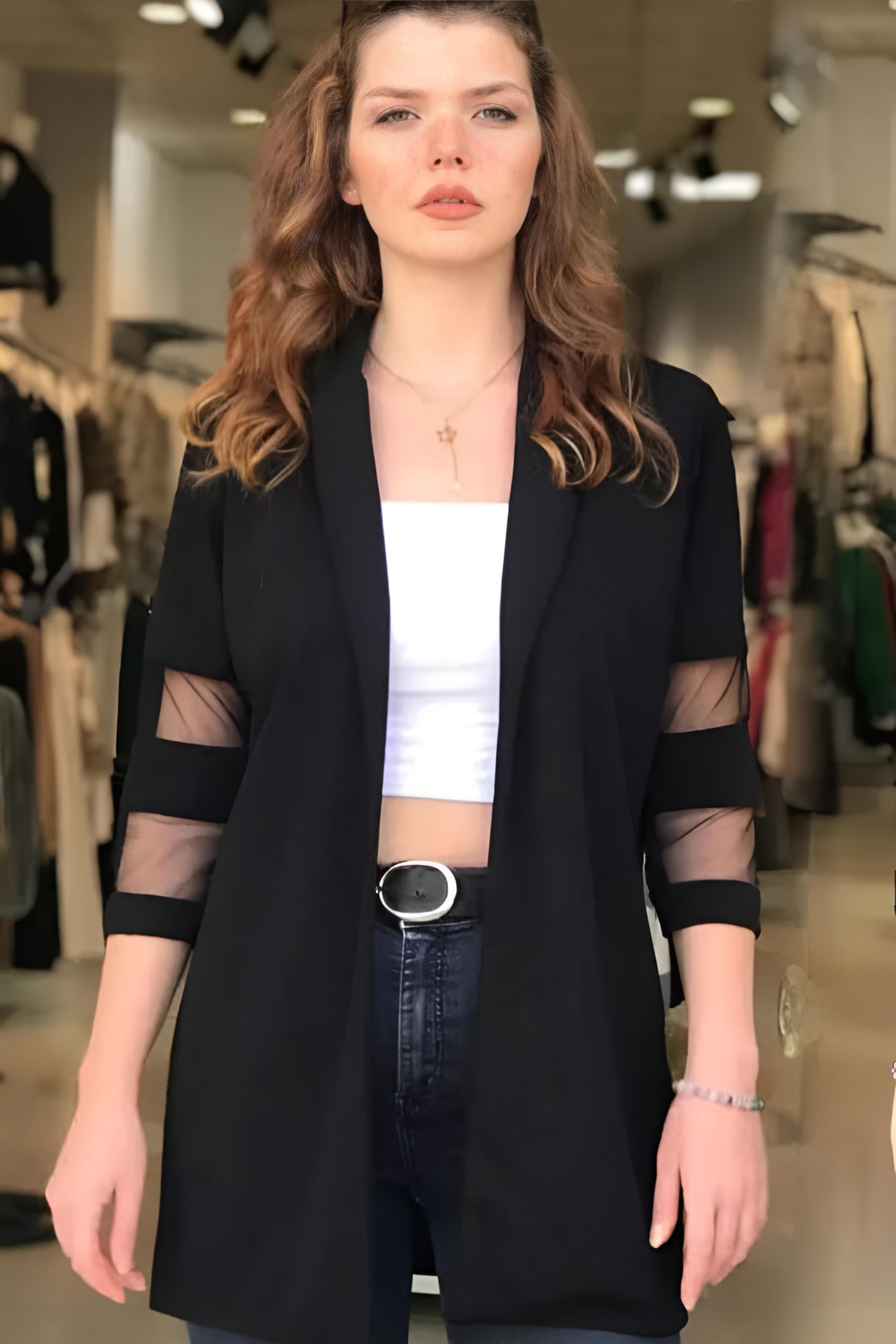 SİYAH ÖN DÜĞMESİZ CAPRİ KOL TÜL CEKET