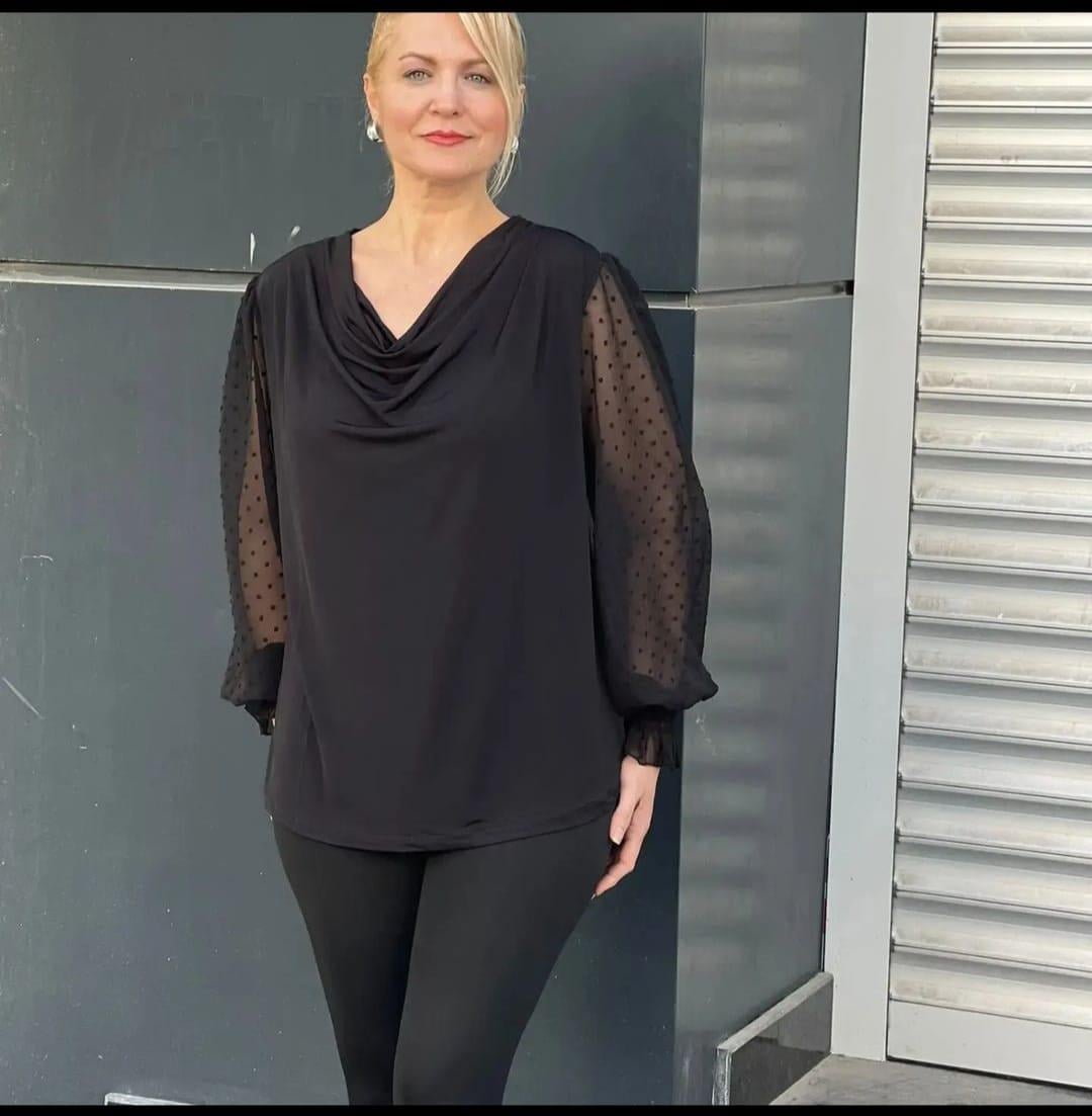 TRND CTY SİYAH DEGAJE YAKA KOLU TÜL BLUZ