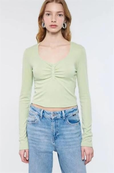YEŞİL V YAKA BİZGÜLÜ UZUN KOL KISA BODY T-SHIRT