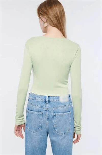 YEŞİL V YAKA BİZGÜLÜ UZUN KOL KISA BODY T-SHIRT