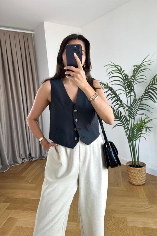 ZR MODEL SİYAH DÜĞMELİ YELEK