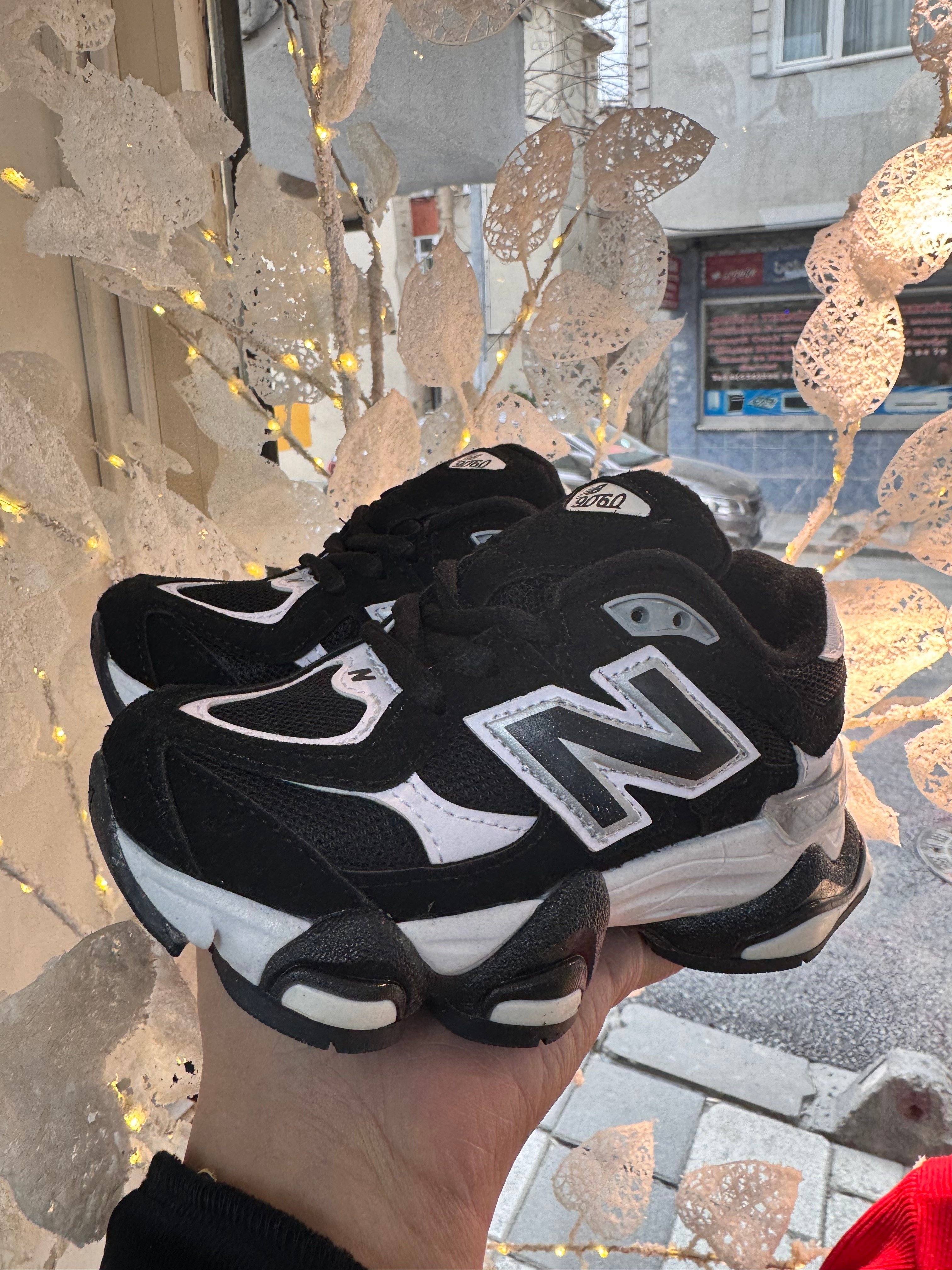 9060 Model Unisex Ayakkabı - Siyah Beyaz