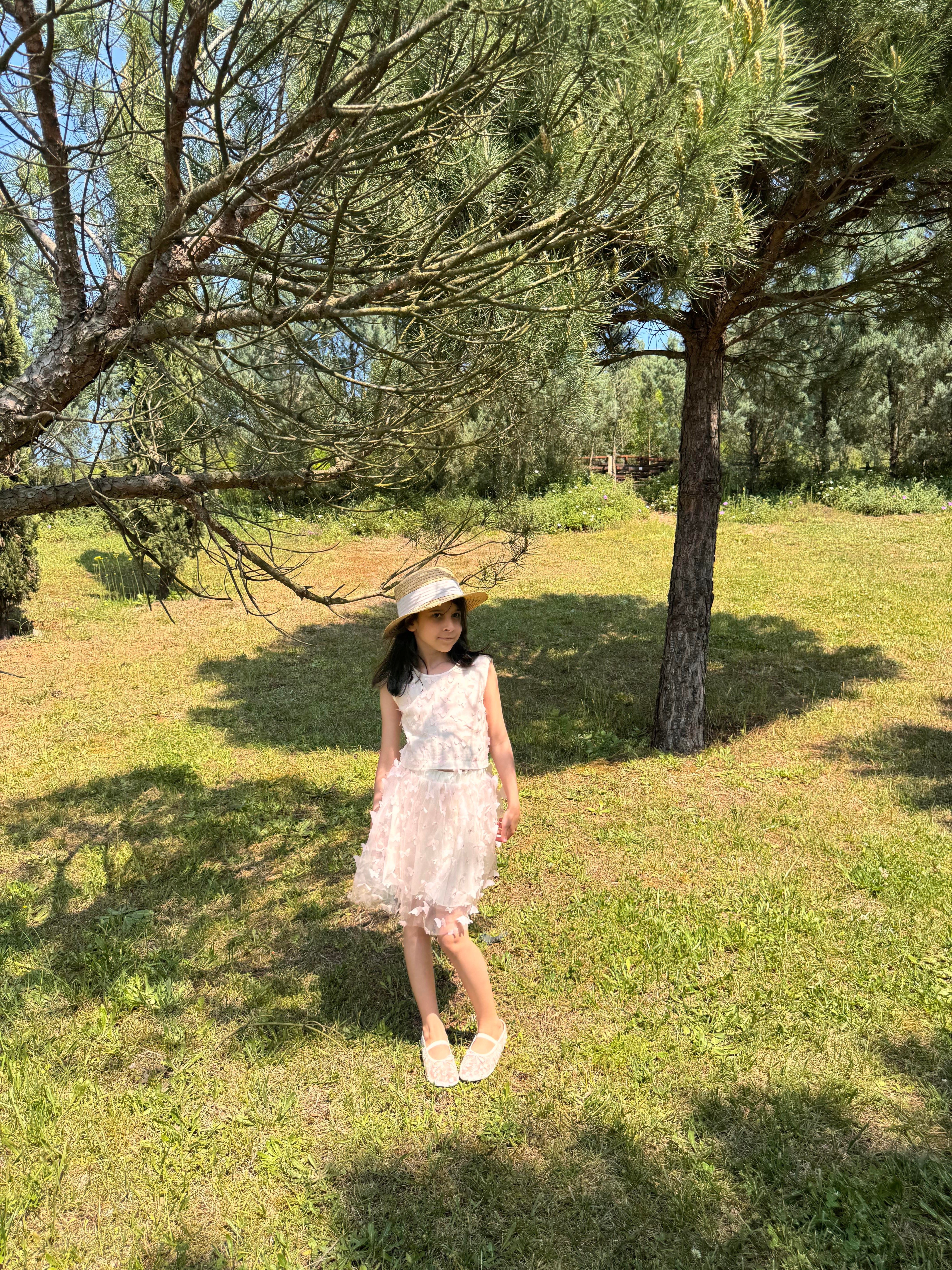 Kelebek Aplikeli Tasarım Takım - Pembe Kanatlar