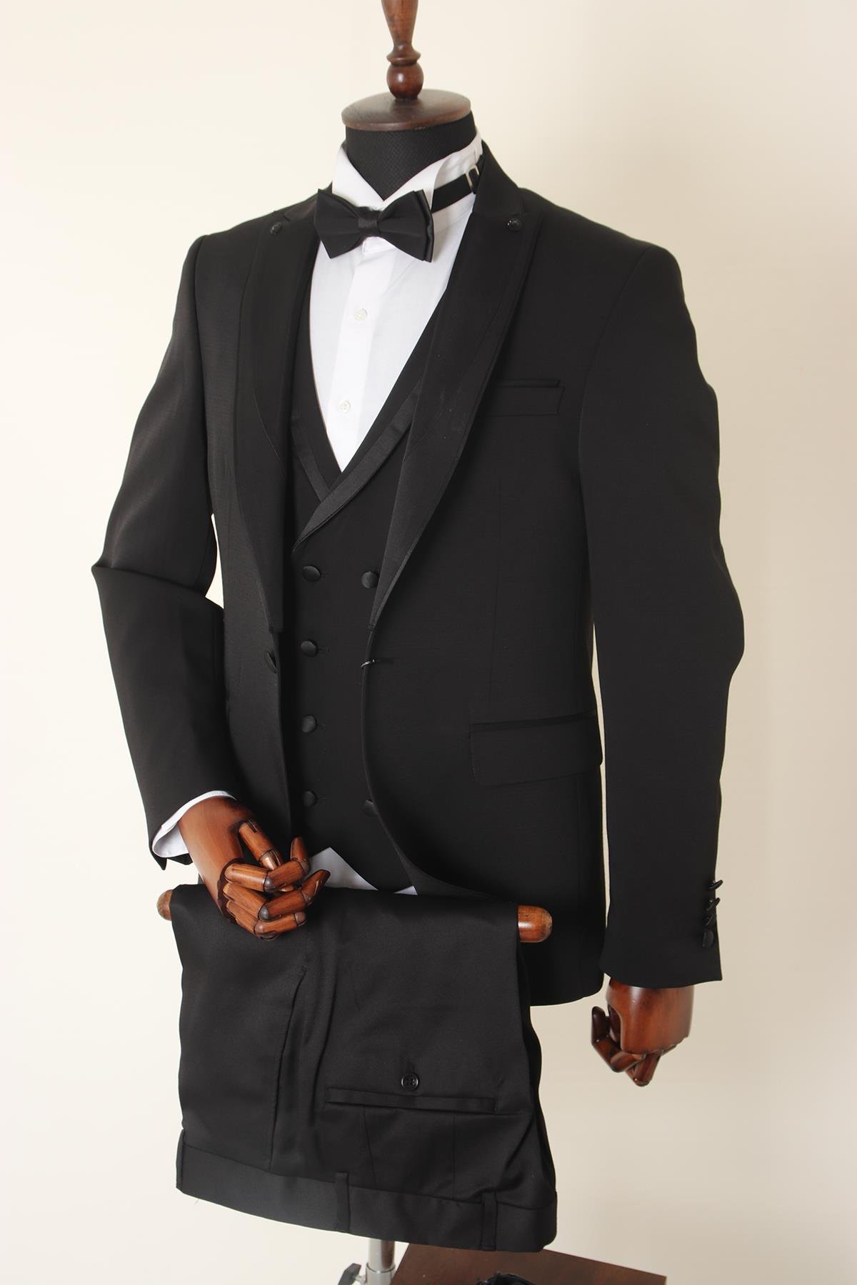 40711 ÇIKMA SİVRİ YAKA SATEN DAMAT 