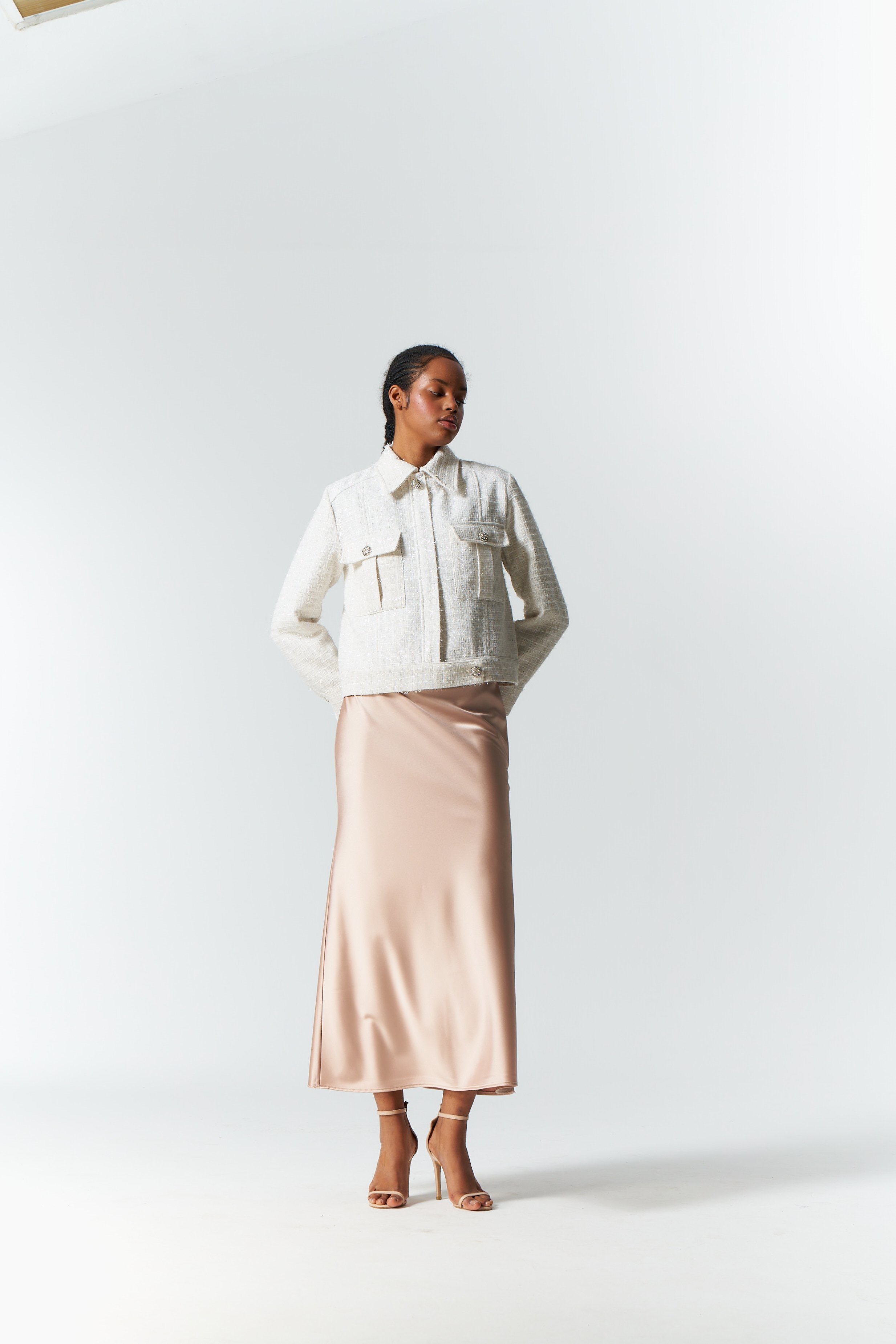 BAL KÖPÜĞÜ SATEN ETEK