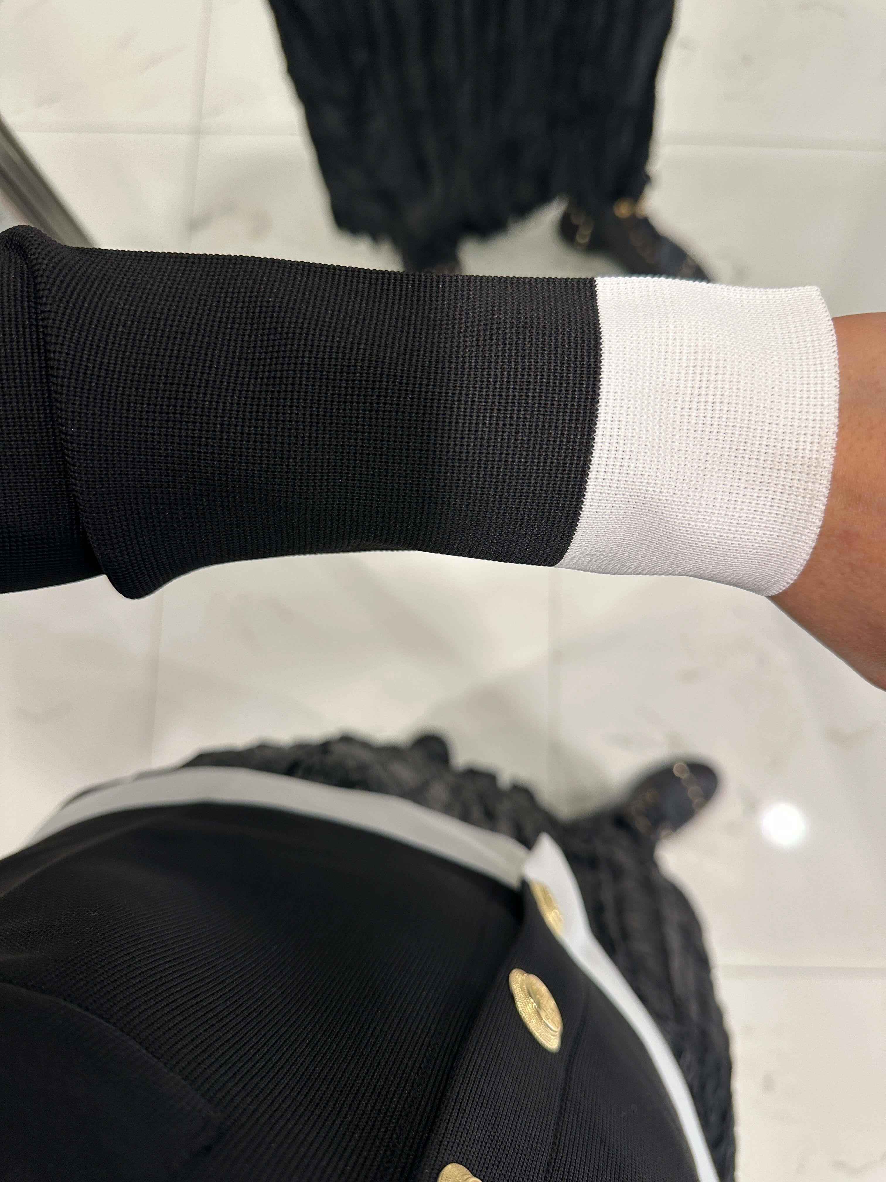 SİYAH-BEYAZ TRİKO HIRKA