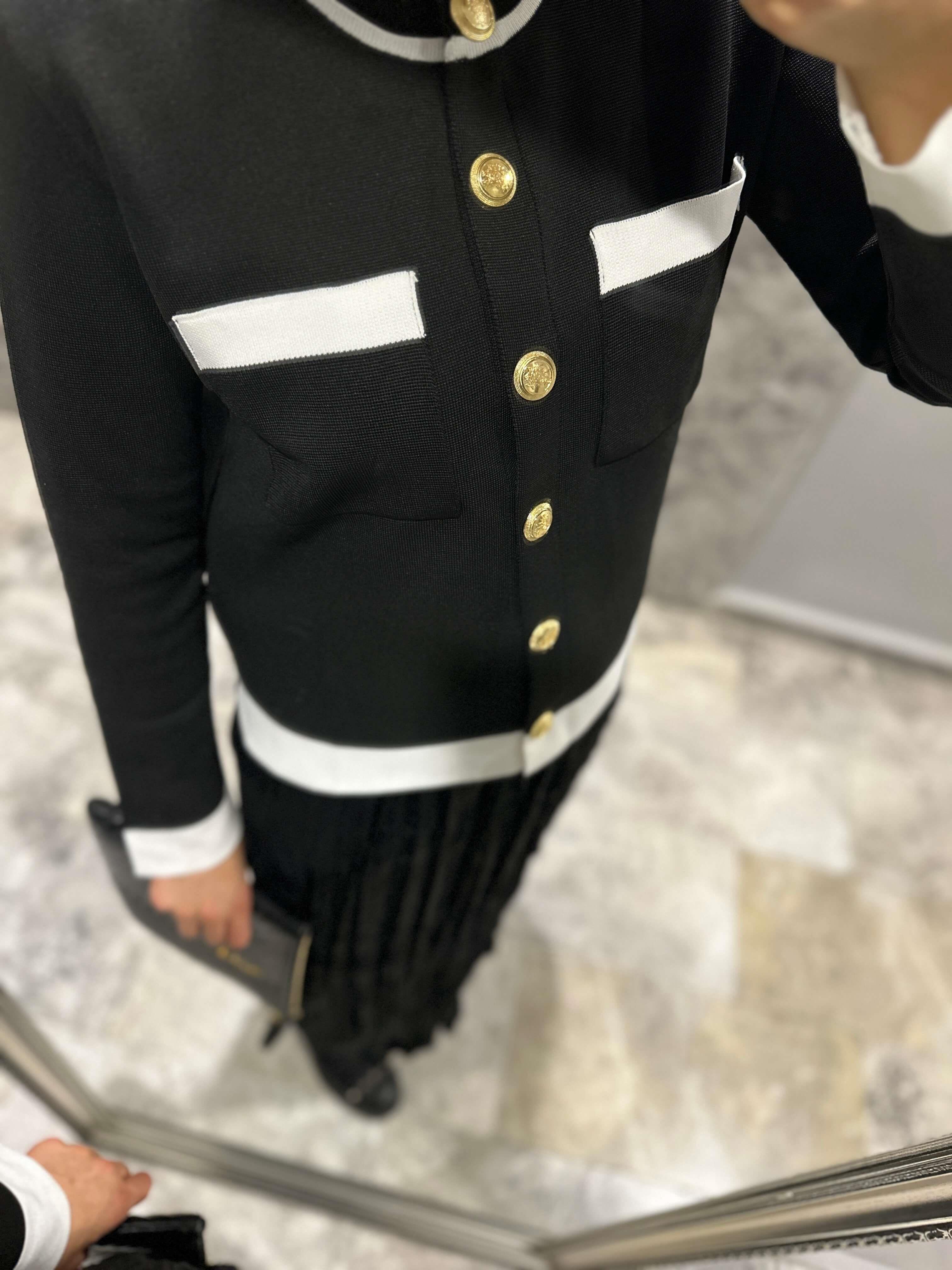 SİYAH-BEYAZ TRİKO HIRKA