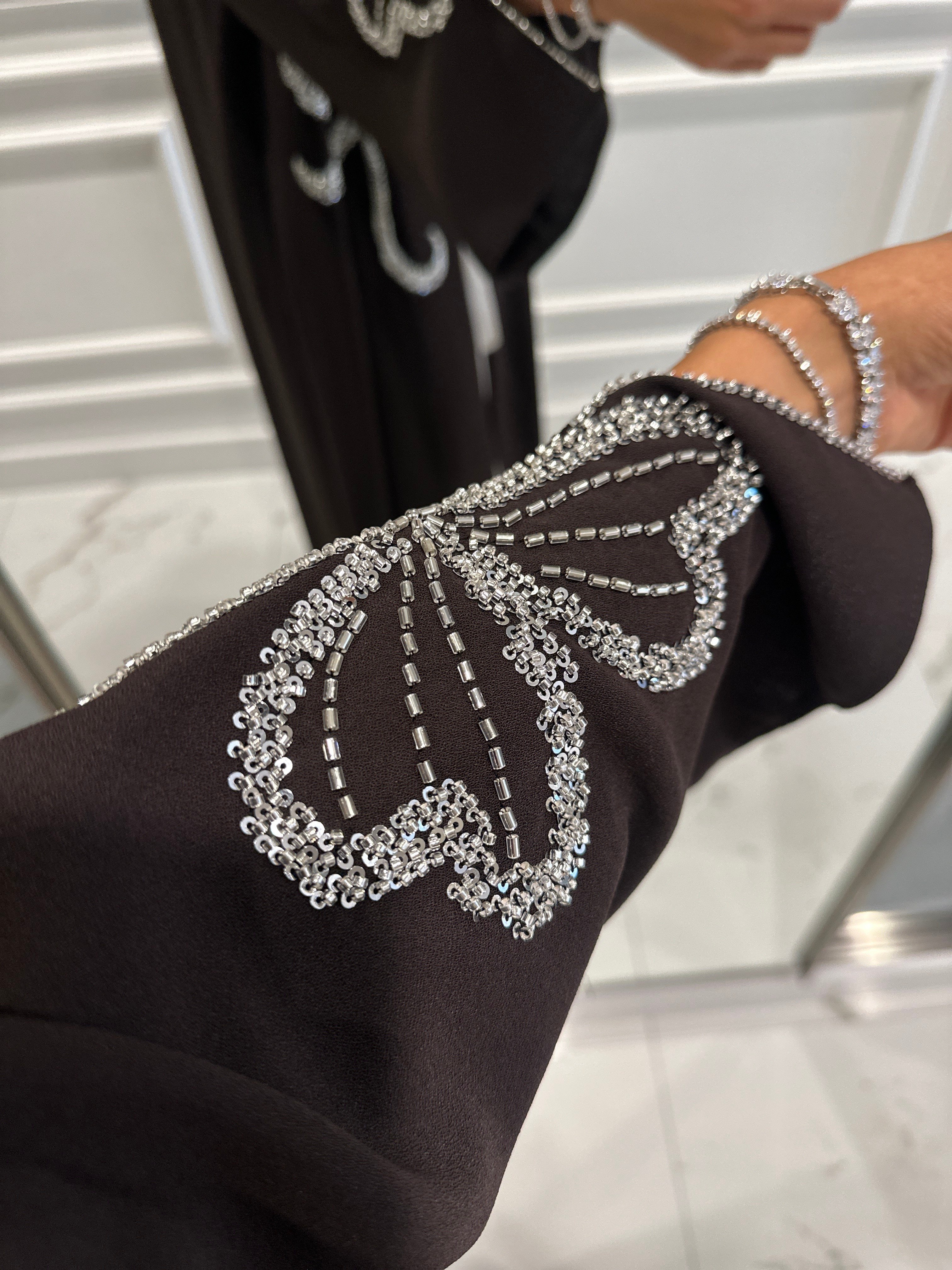 TAŞ İŞLEMELİ KAHVE ABAYA