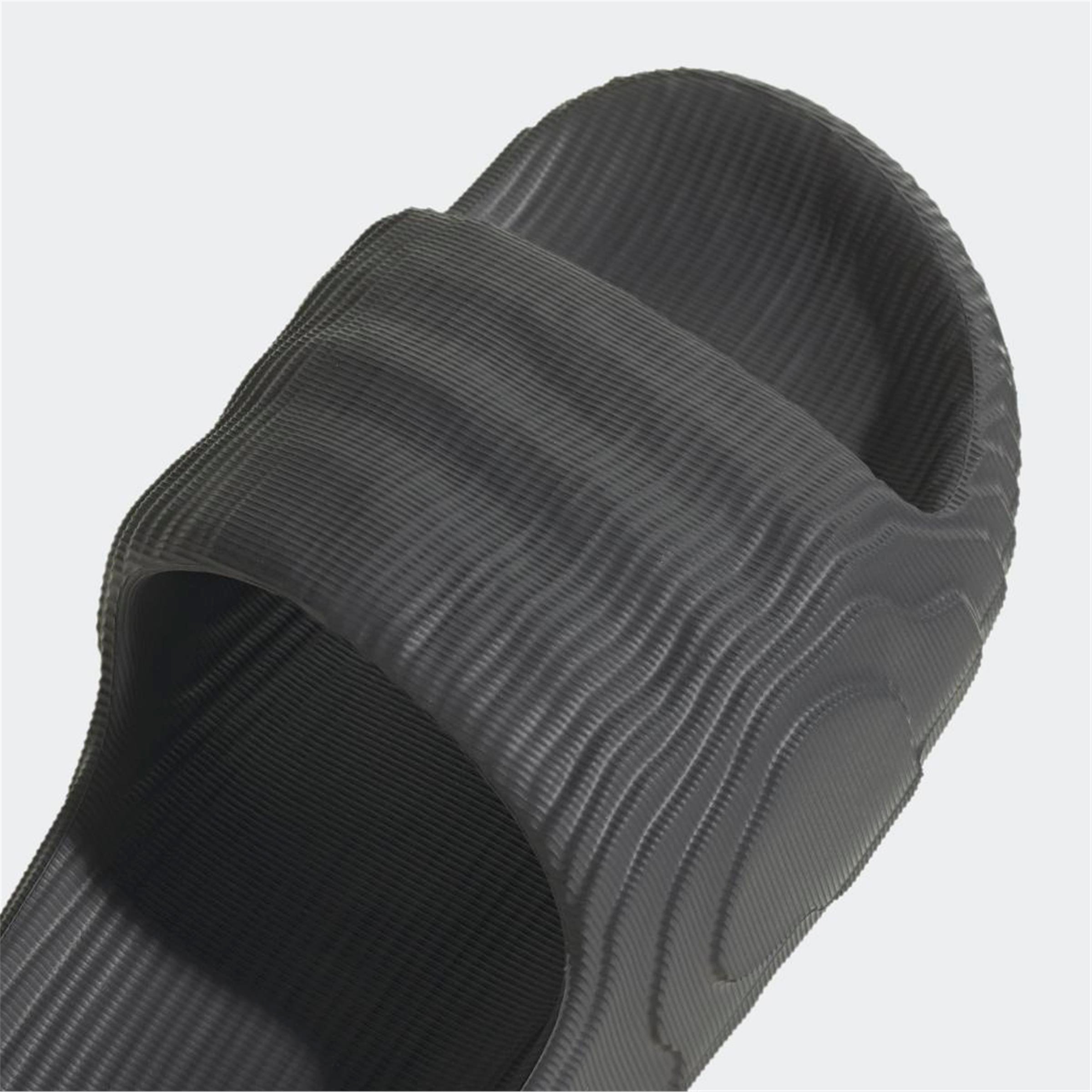 ADILETTE 22
