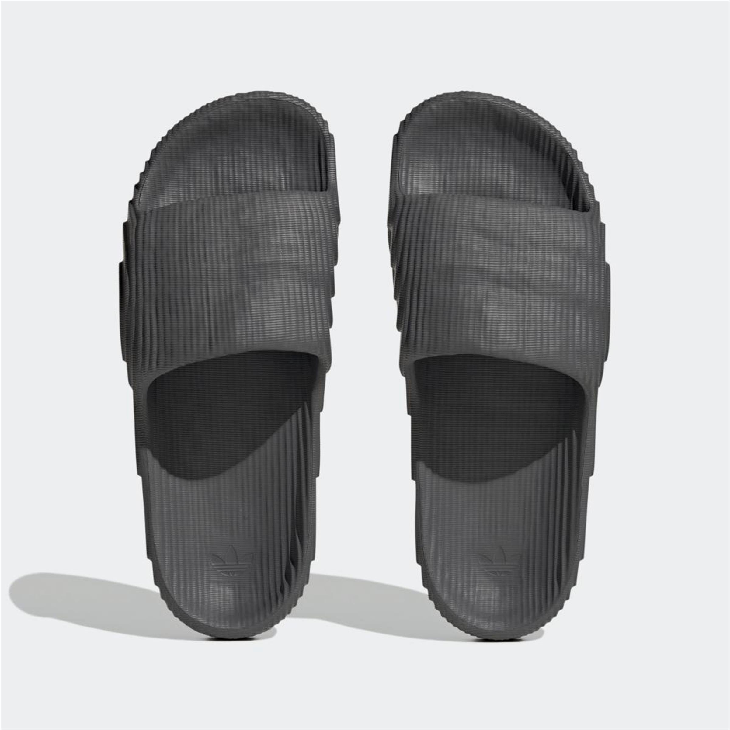 ADILETTE 22