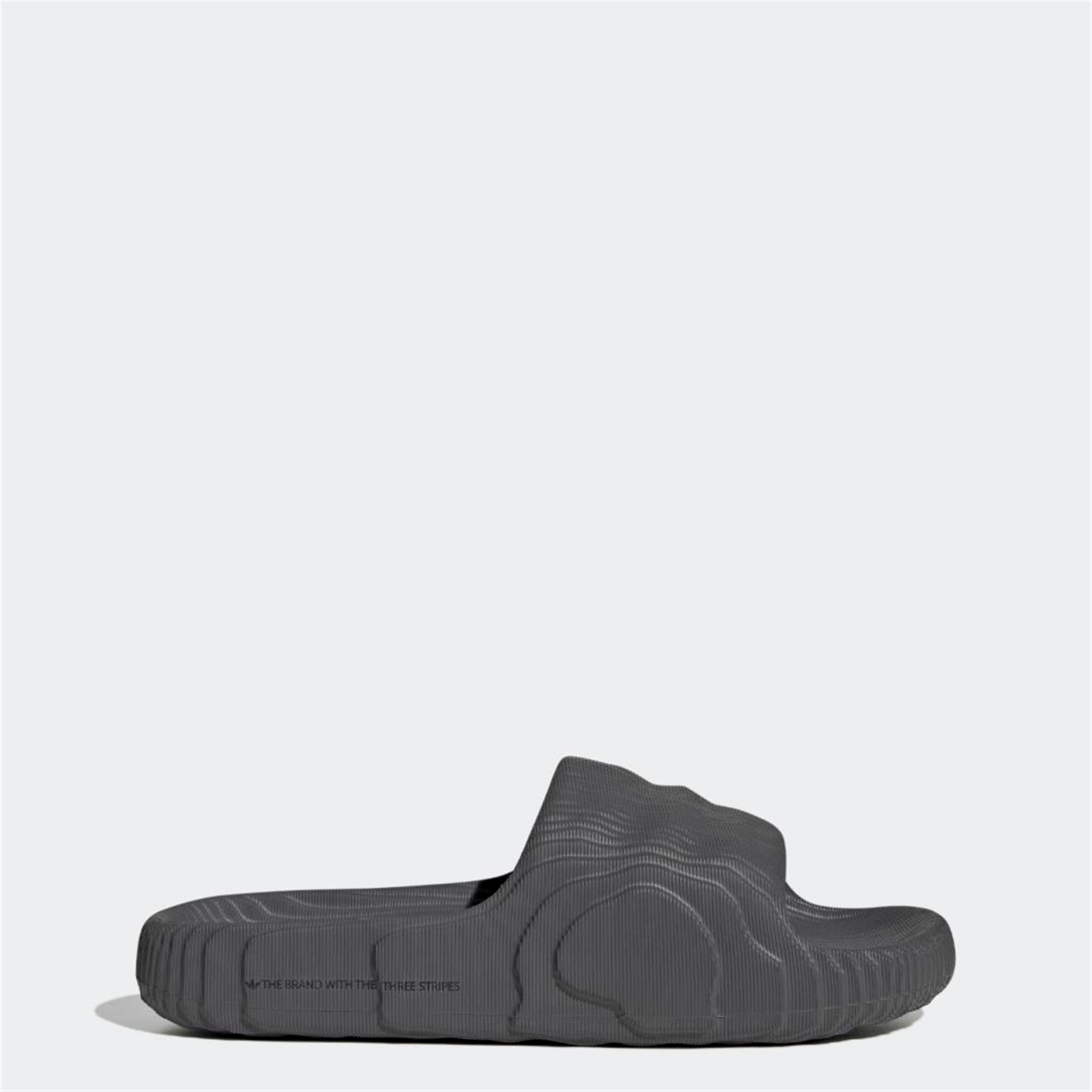 ADILETTE 22