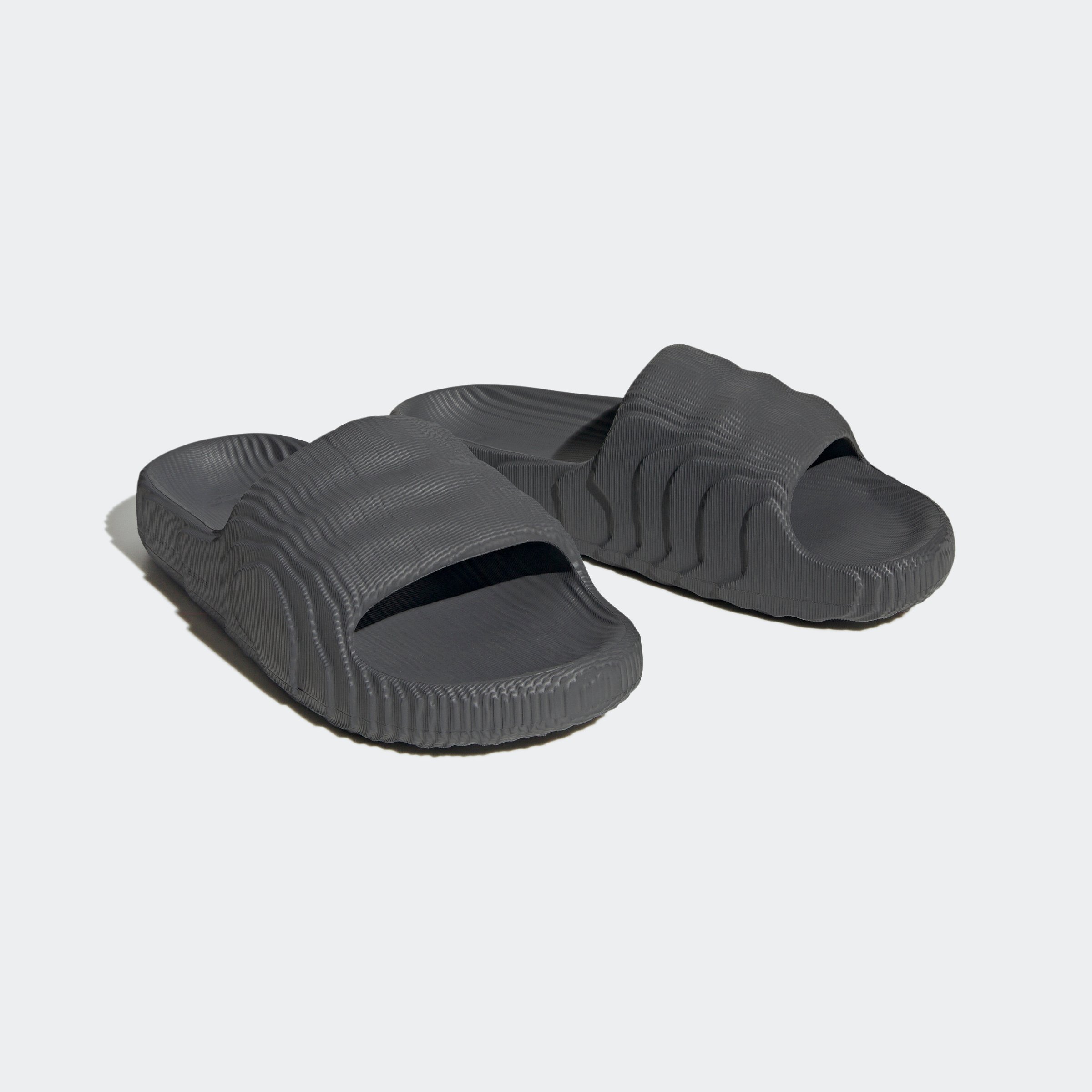 ADILETTE 22