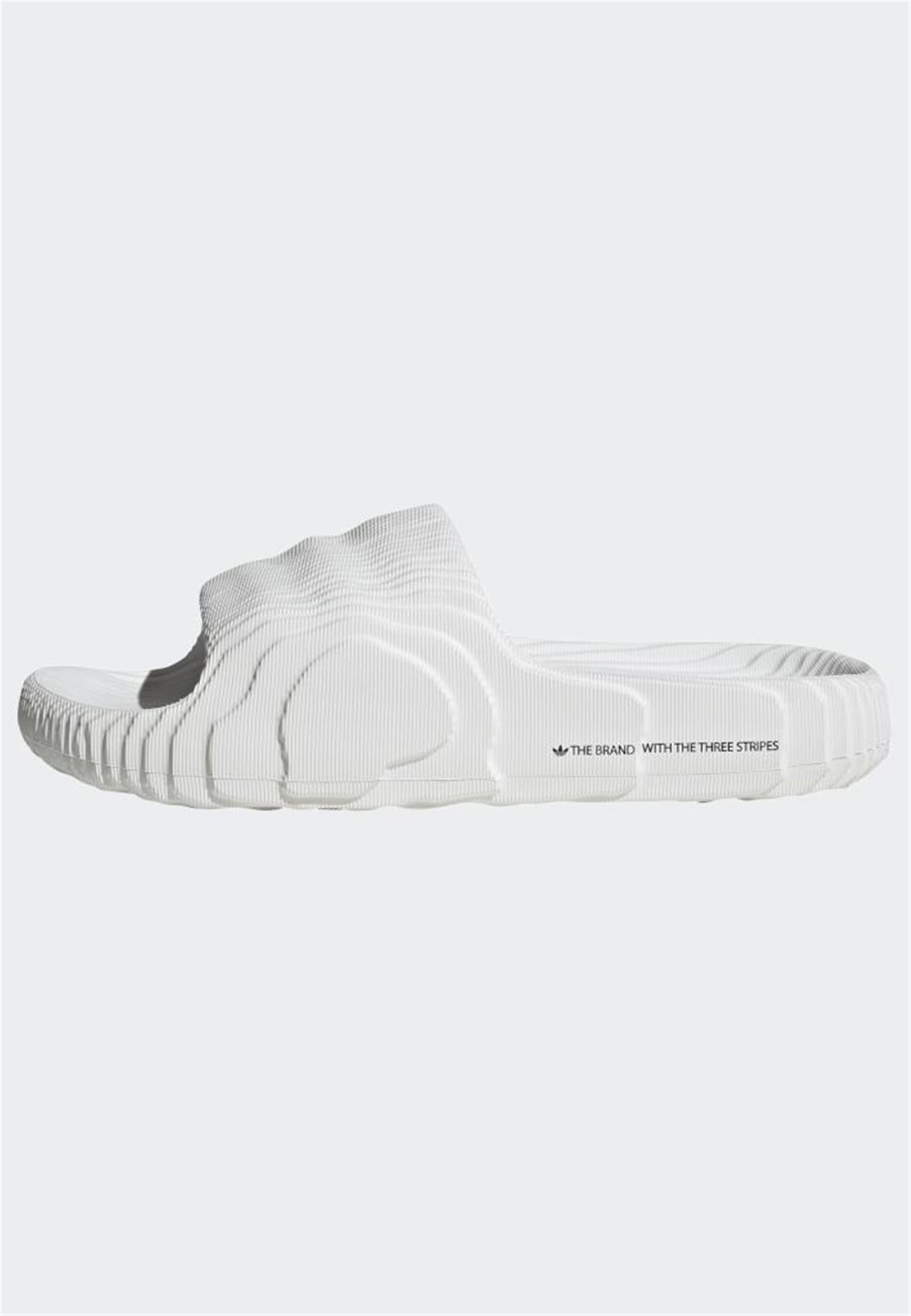 ADILETTE 22