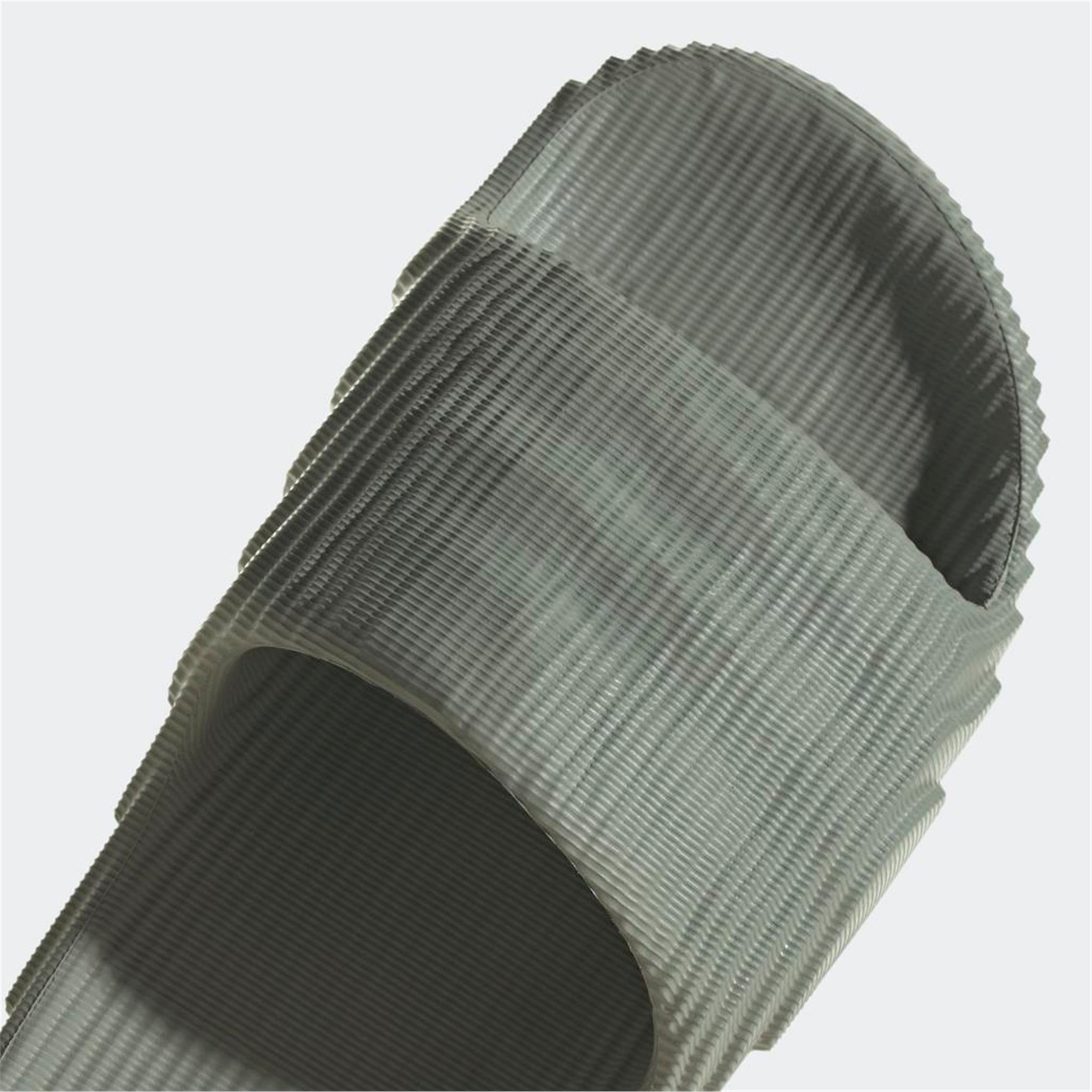 ADILETTE 22 W