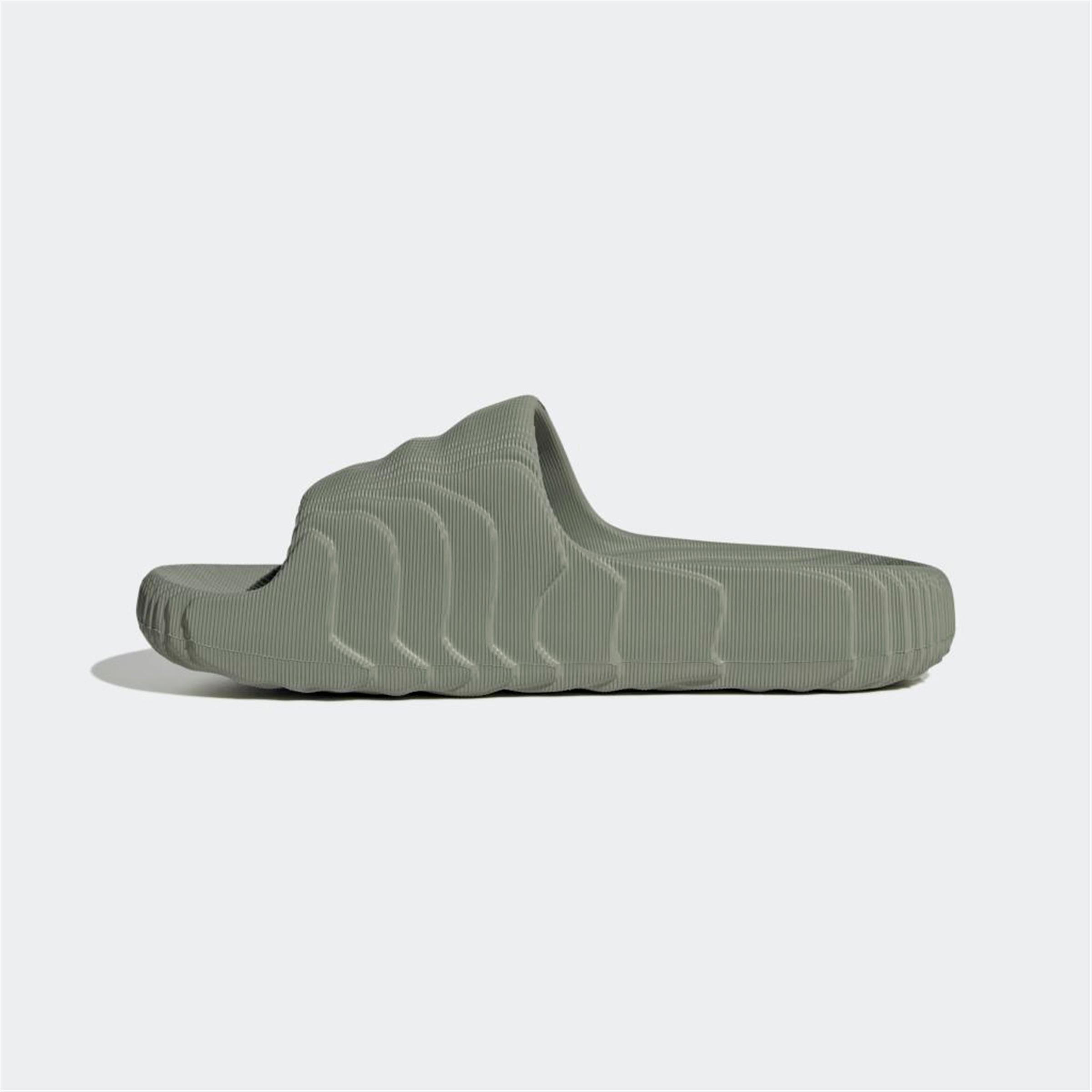 ADILETTE 22 W