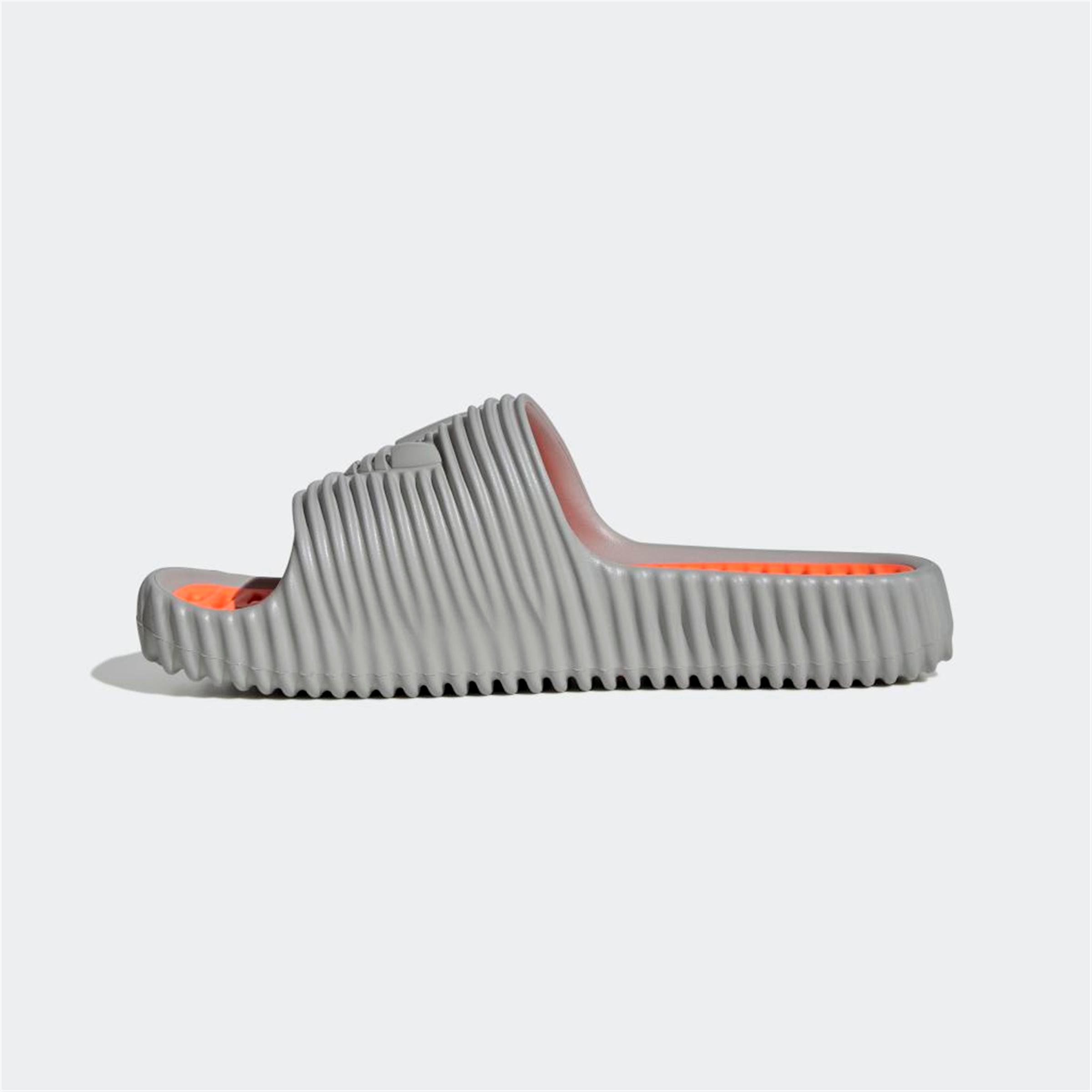 ADILETTE 25