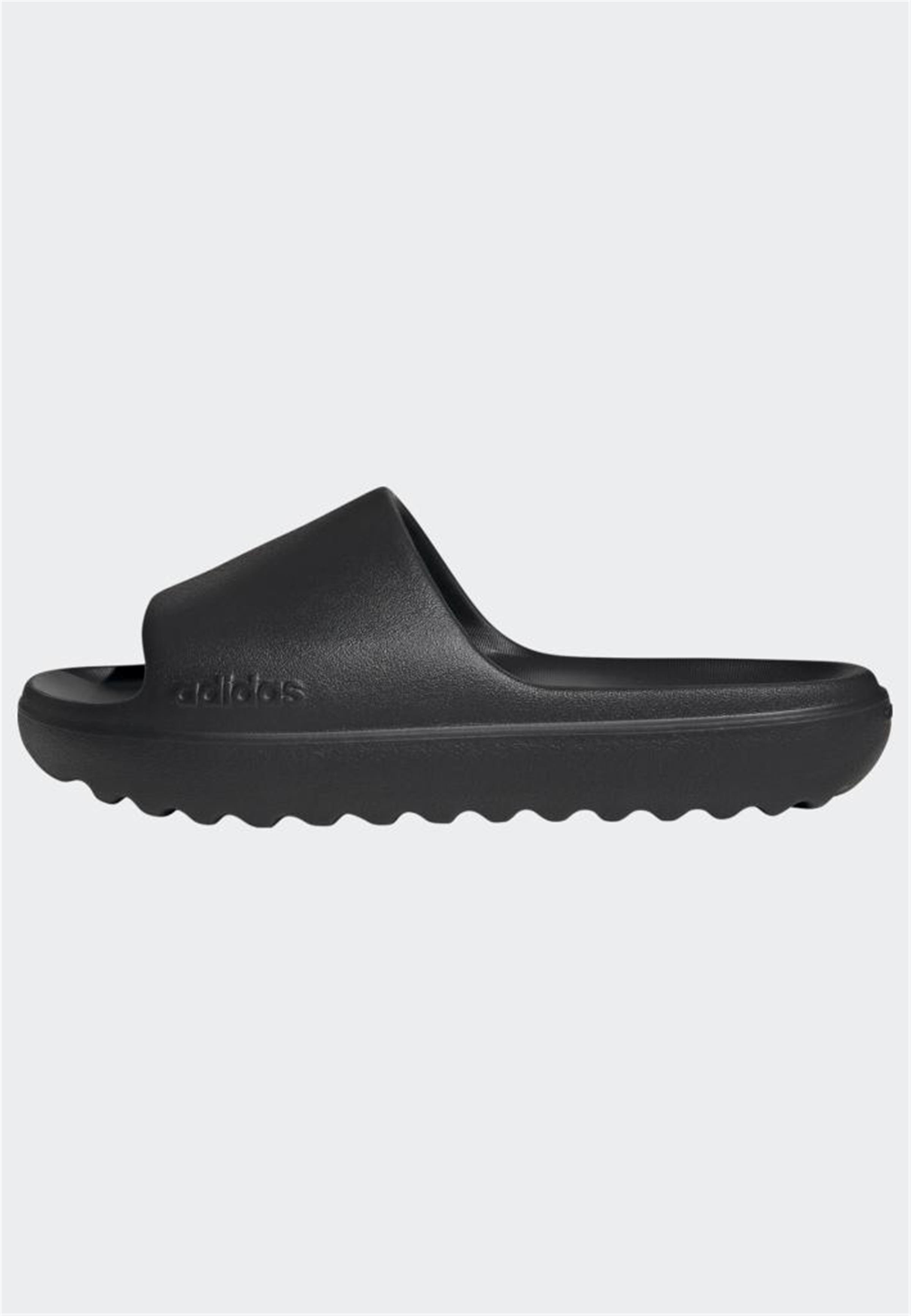 ADILETTE LUMIA