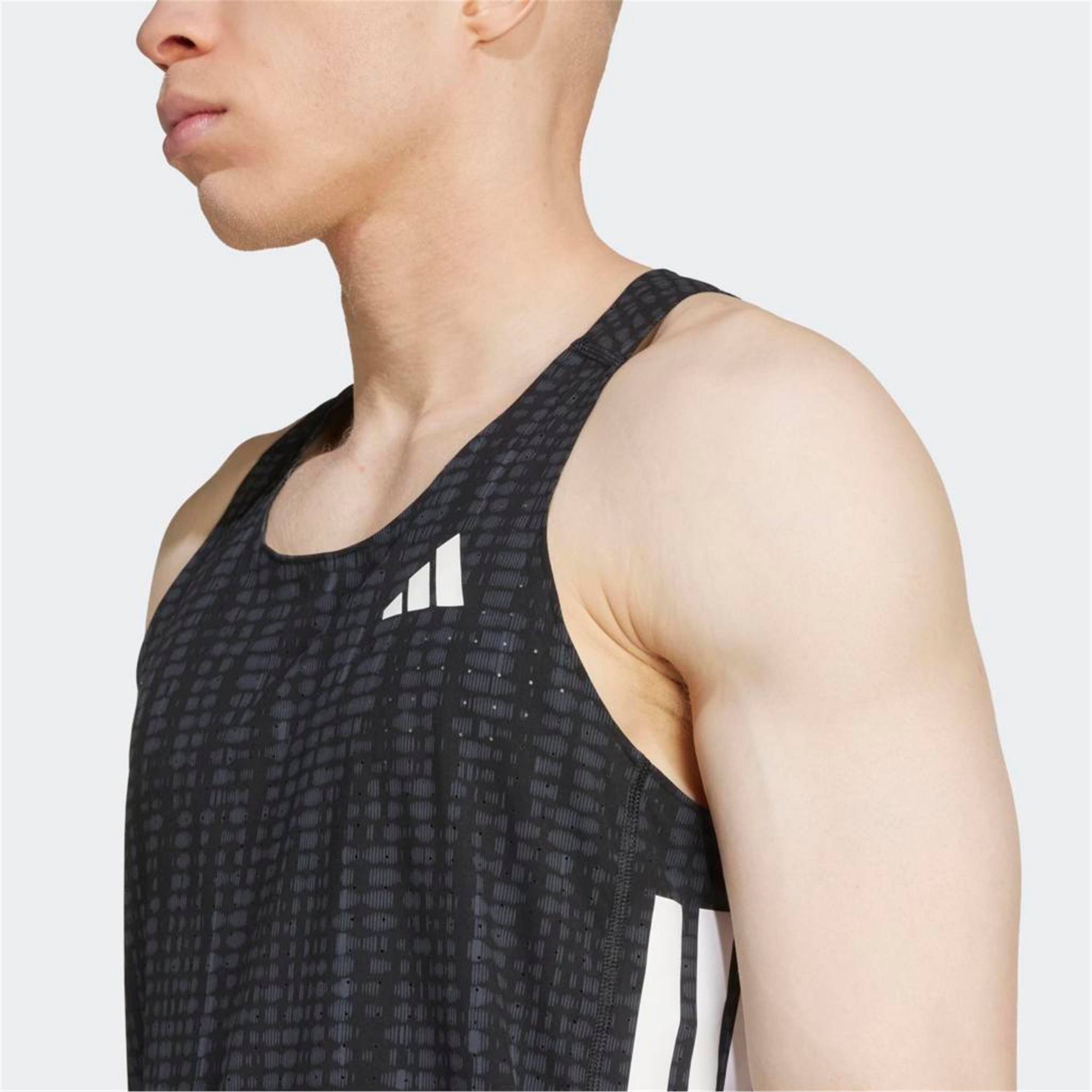 ADIZERO SNGLT M