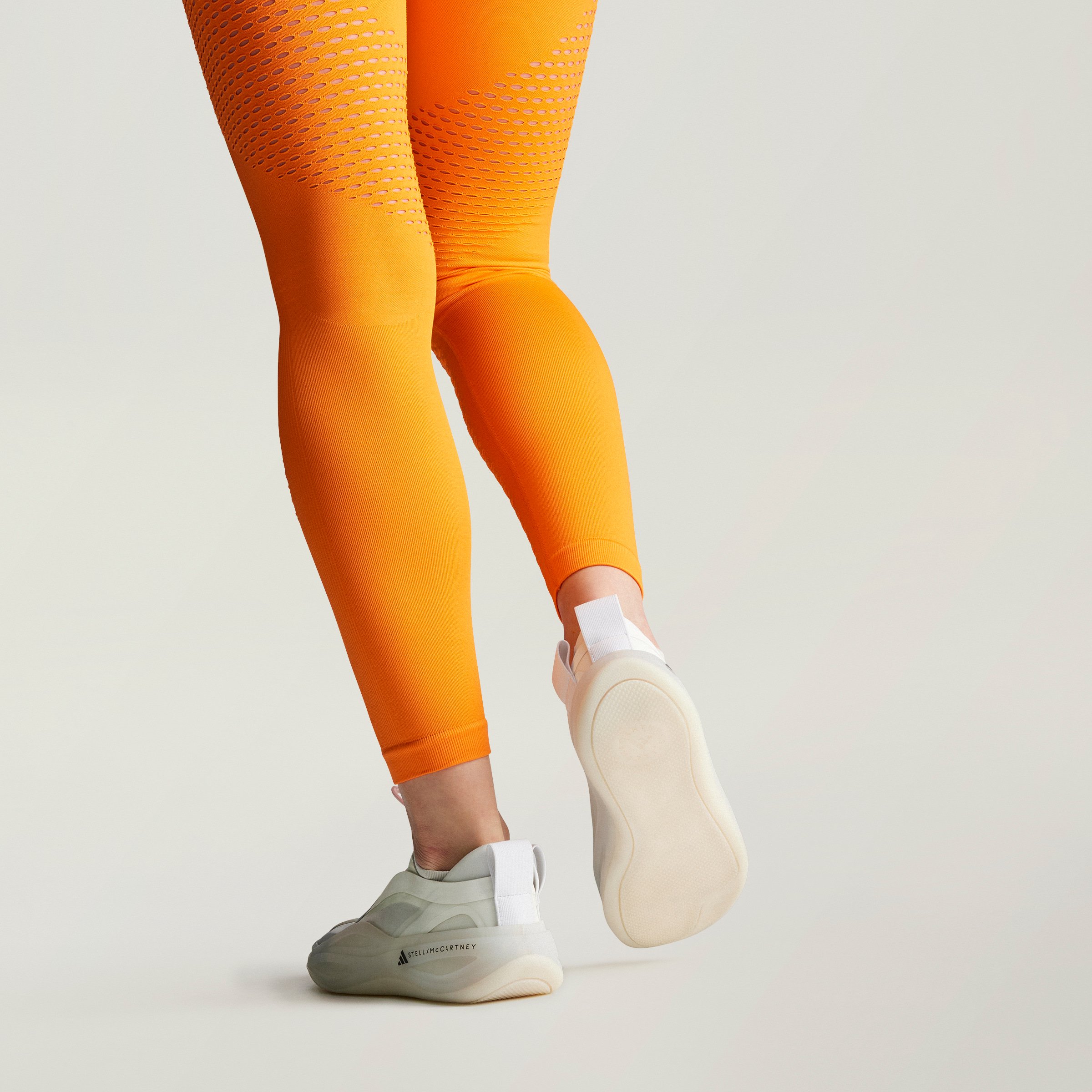 aSMC SPORTSWEAR low ground