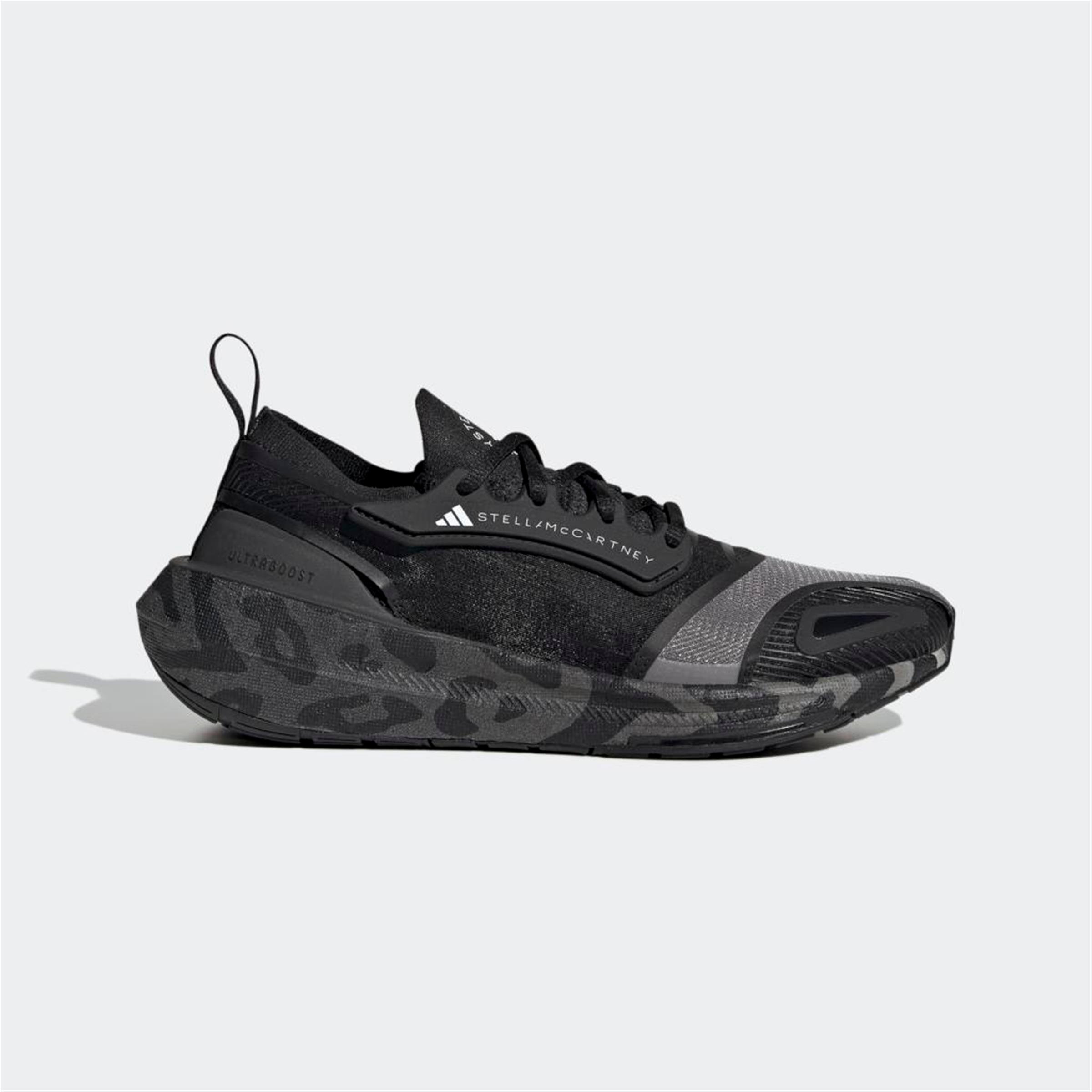 aSMC ULTRABOOST 23