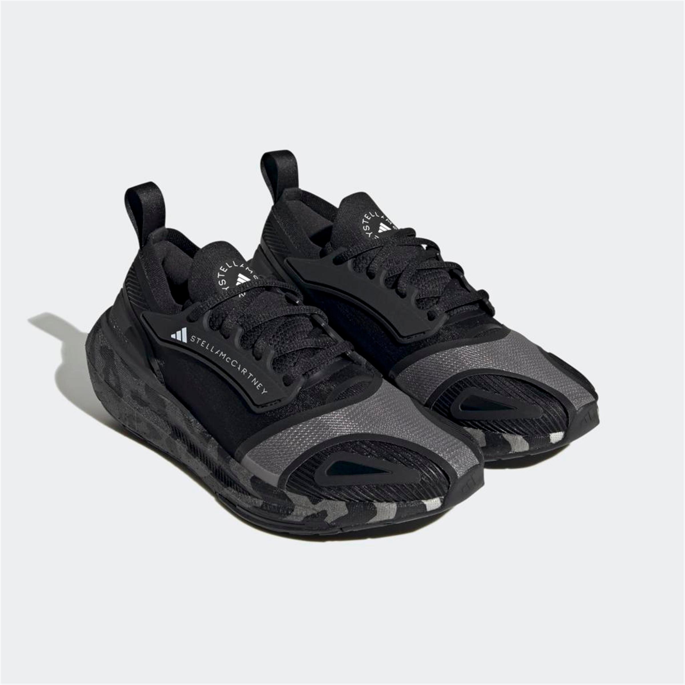 aSMC ULTRABOOST 23