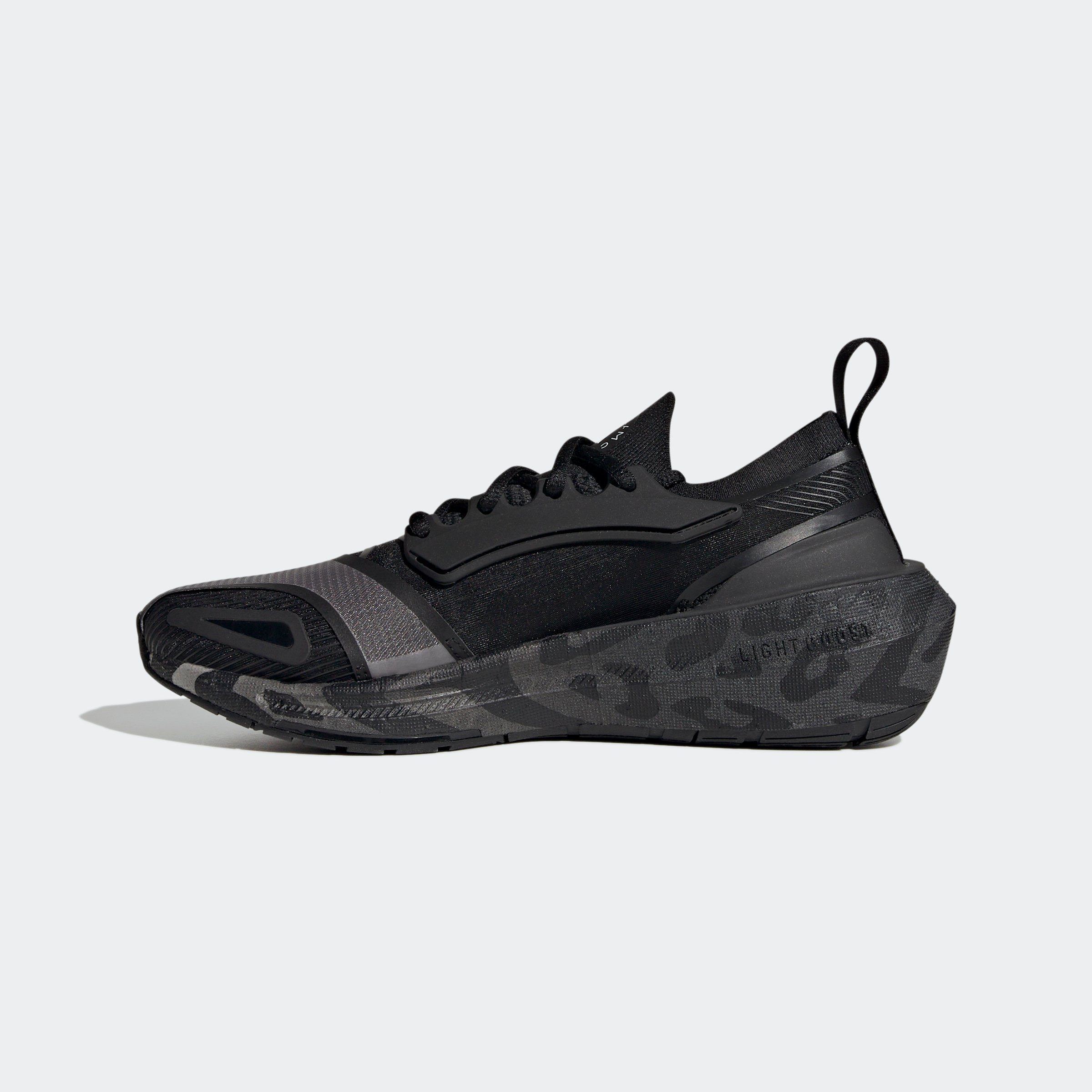 aSMC ULTRABOOST 23
