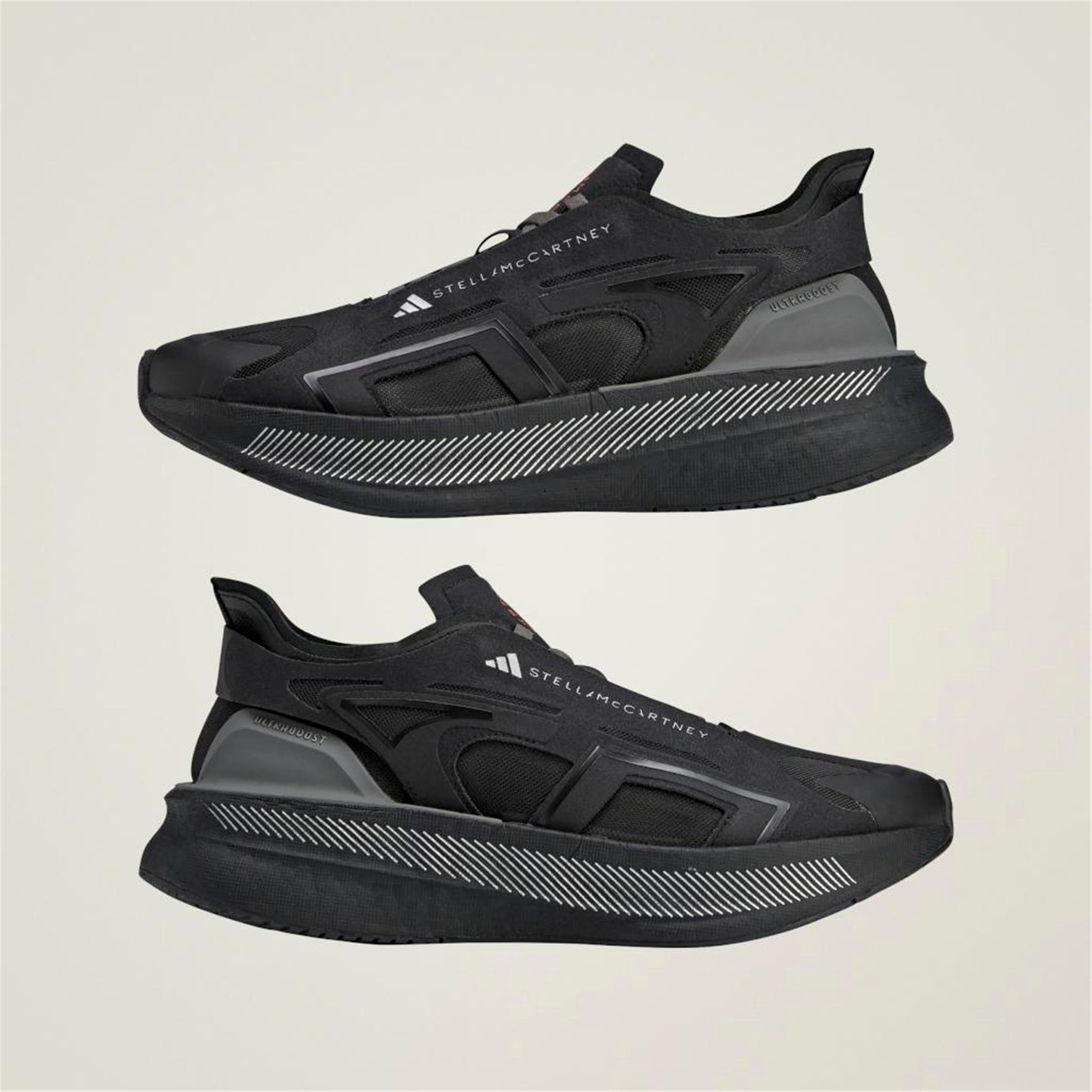 aSMC ULTRABOOST 5