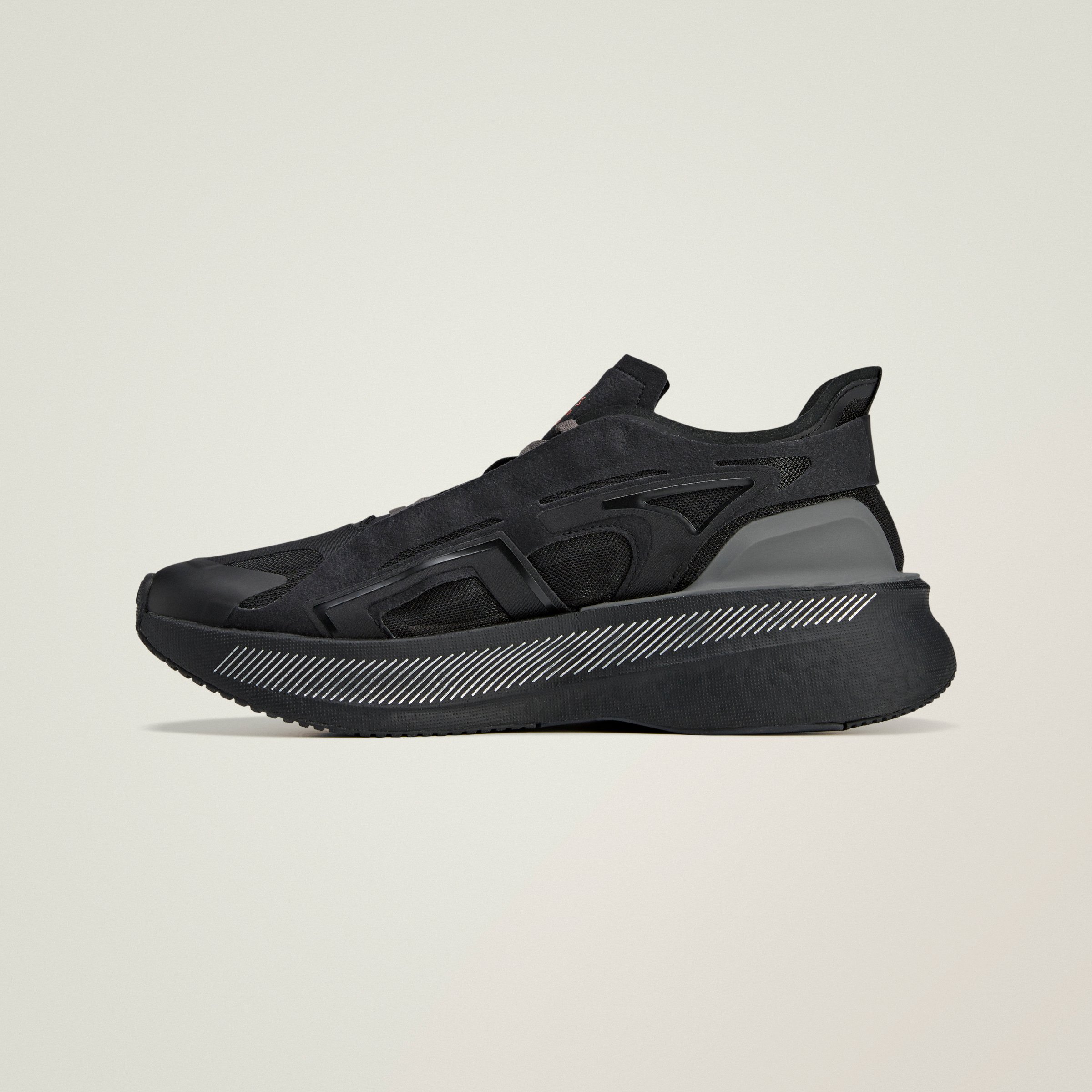 aSMC ULTRABOOST 5
