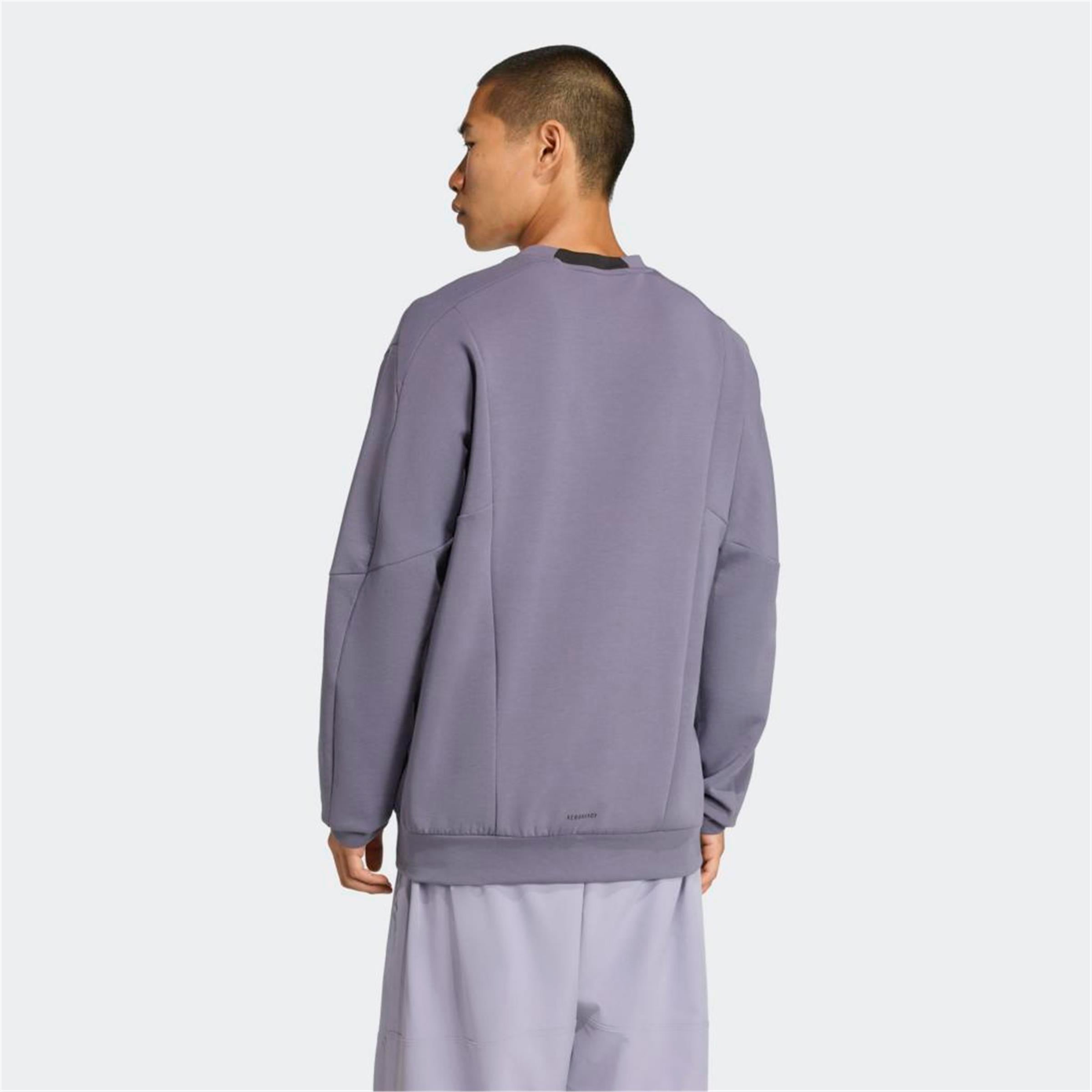 D4T CREW SWEATS
