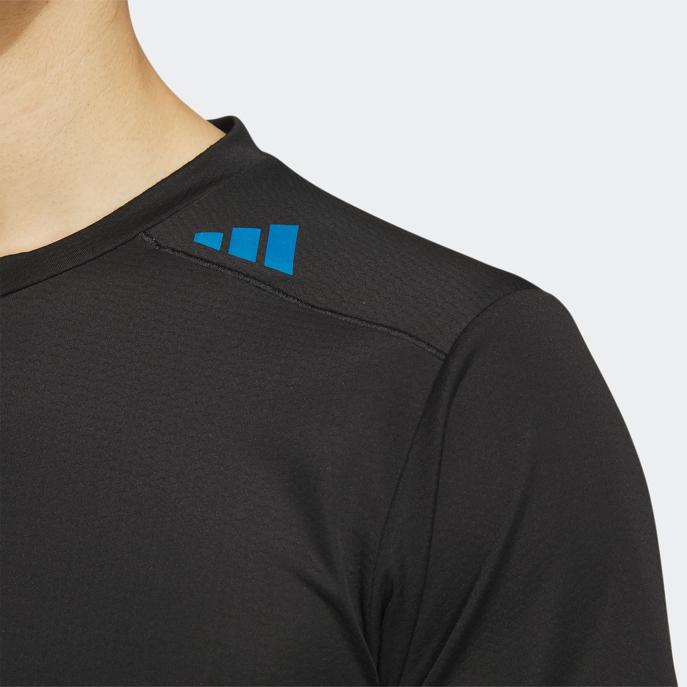 D4T HR HIIT TEE
