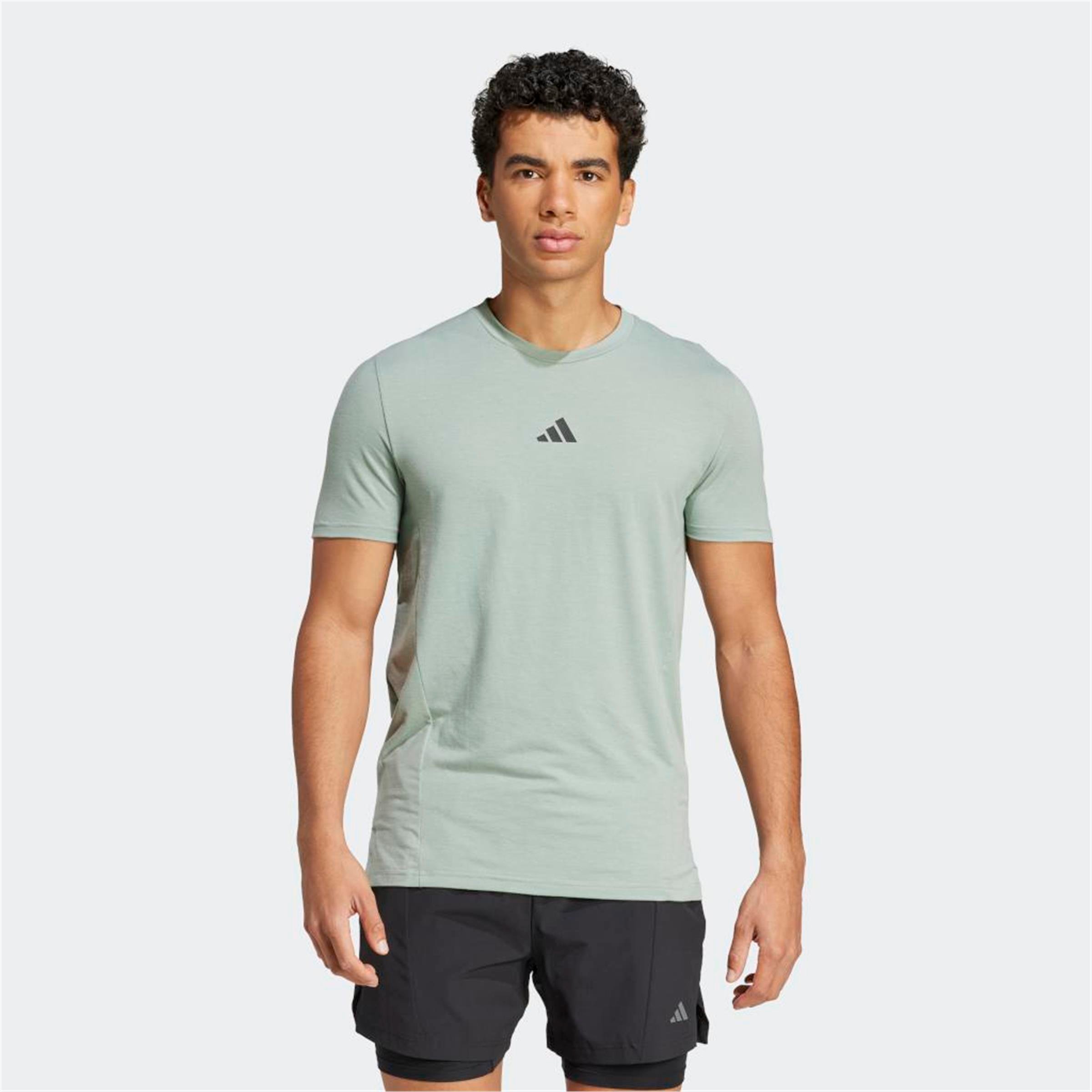 D4T TEE