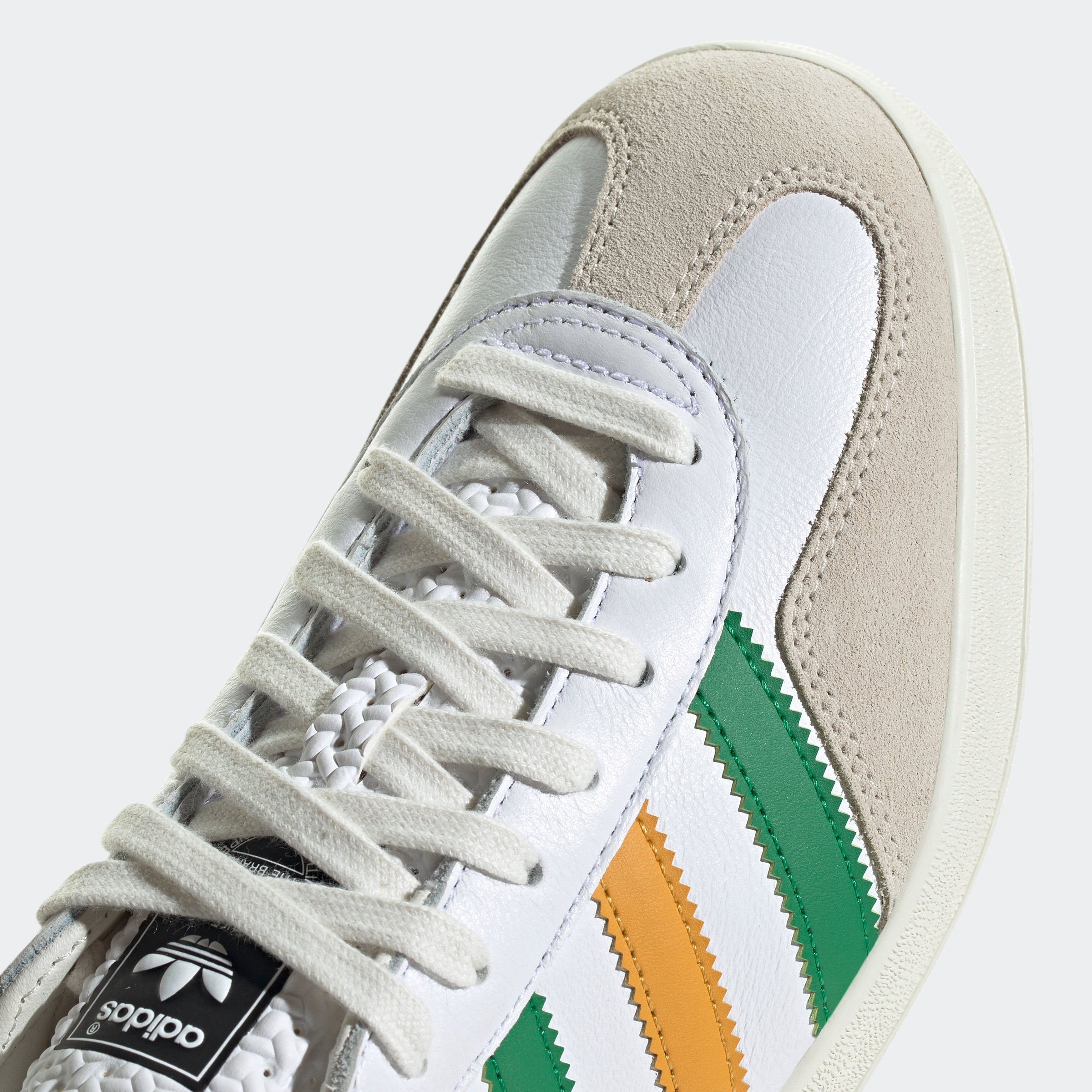 GAZELLE INDOOR