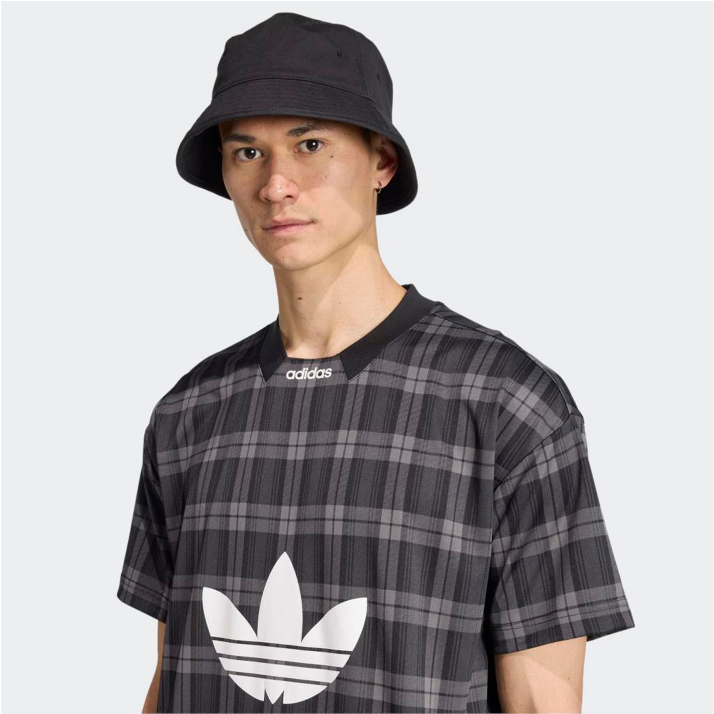 GRAPHIC LO TEE
