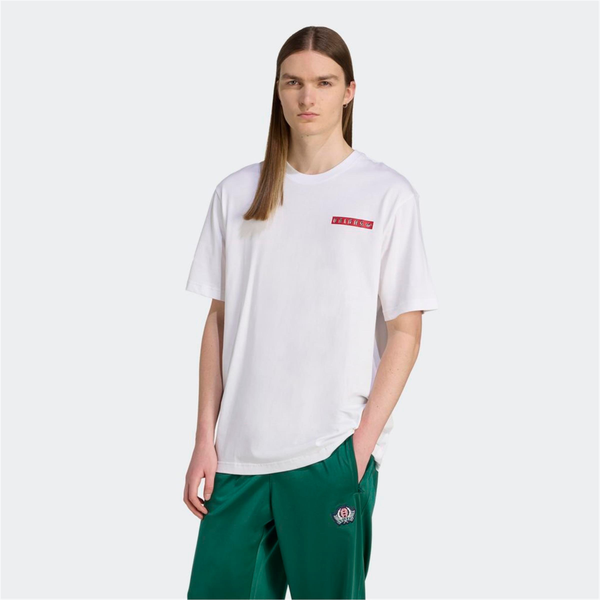 GRAPHIC TEE
