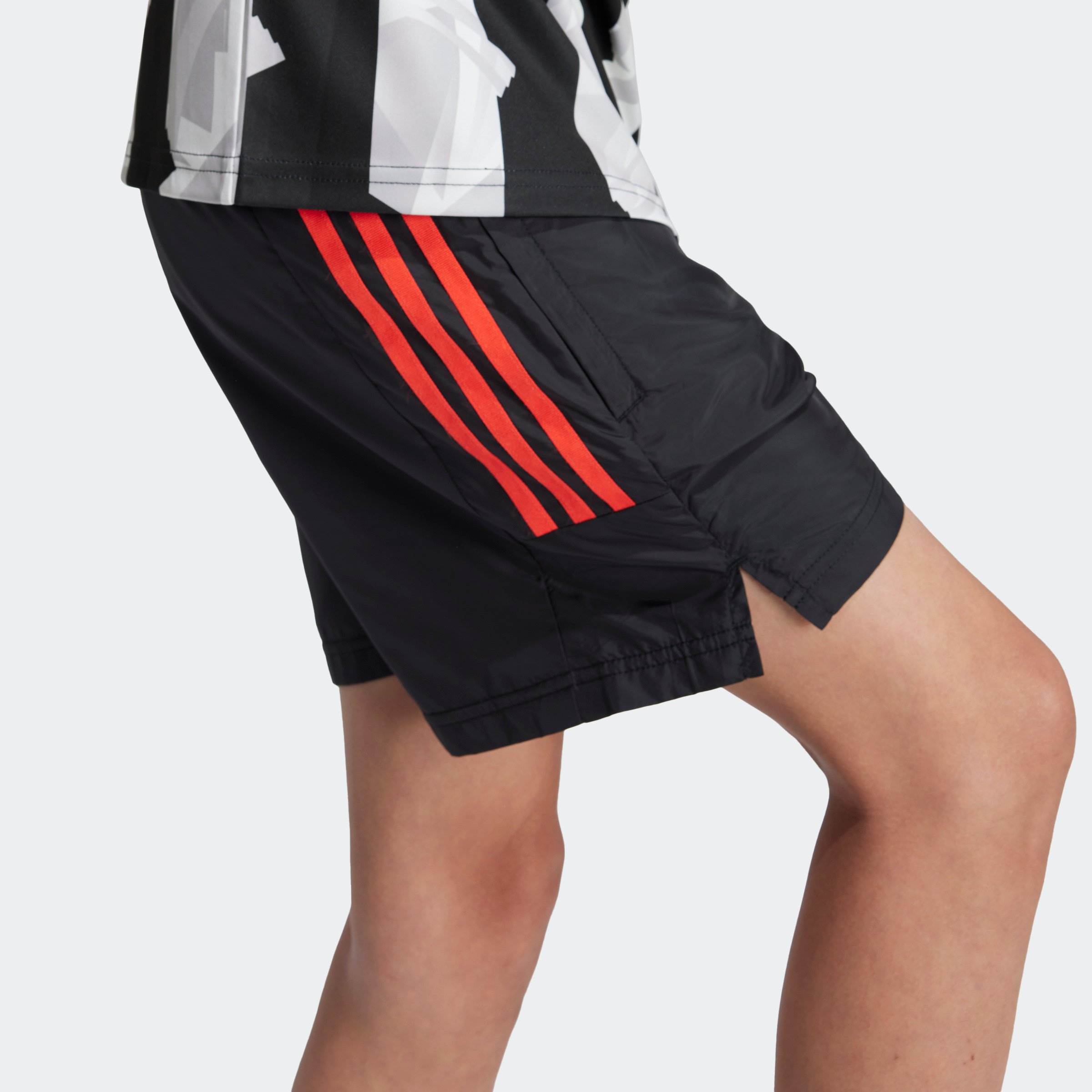 J HOT WV SHORT