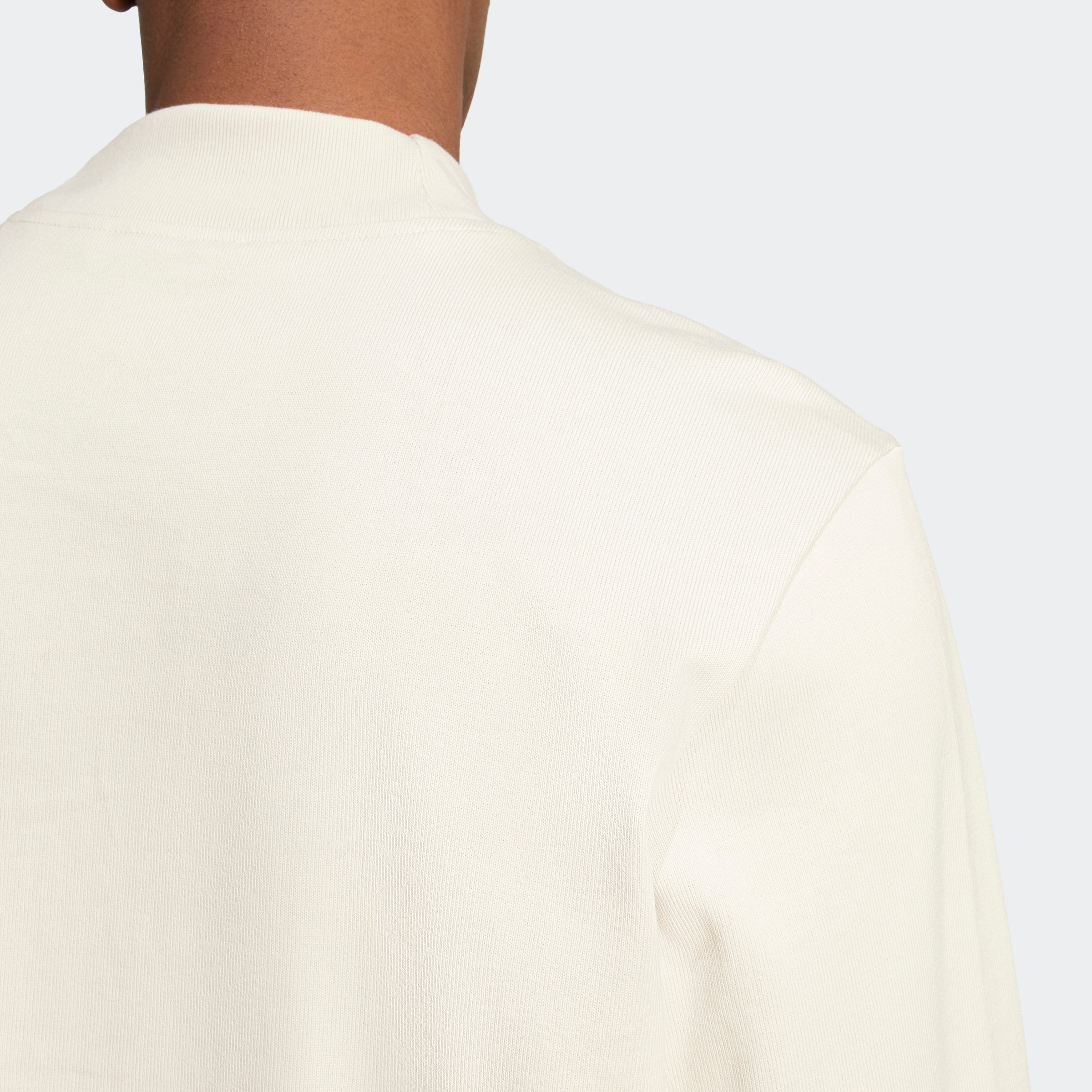 LS MOCK NECK Q1