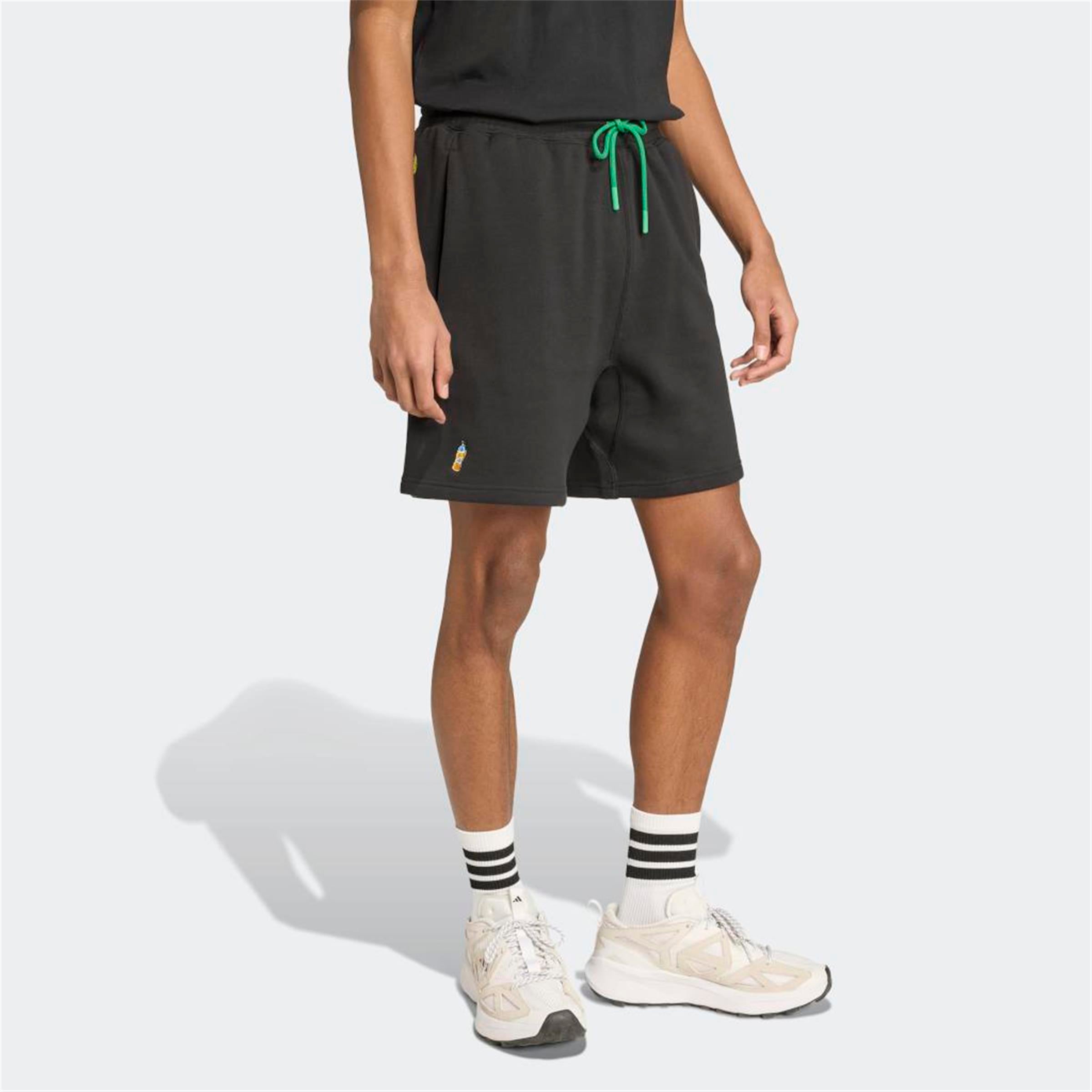 M FN SHORTS