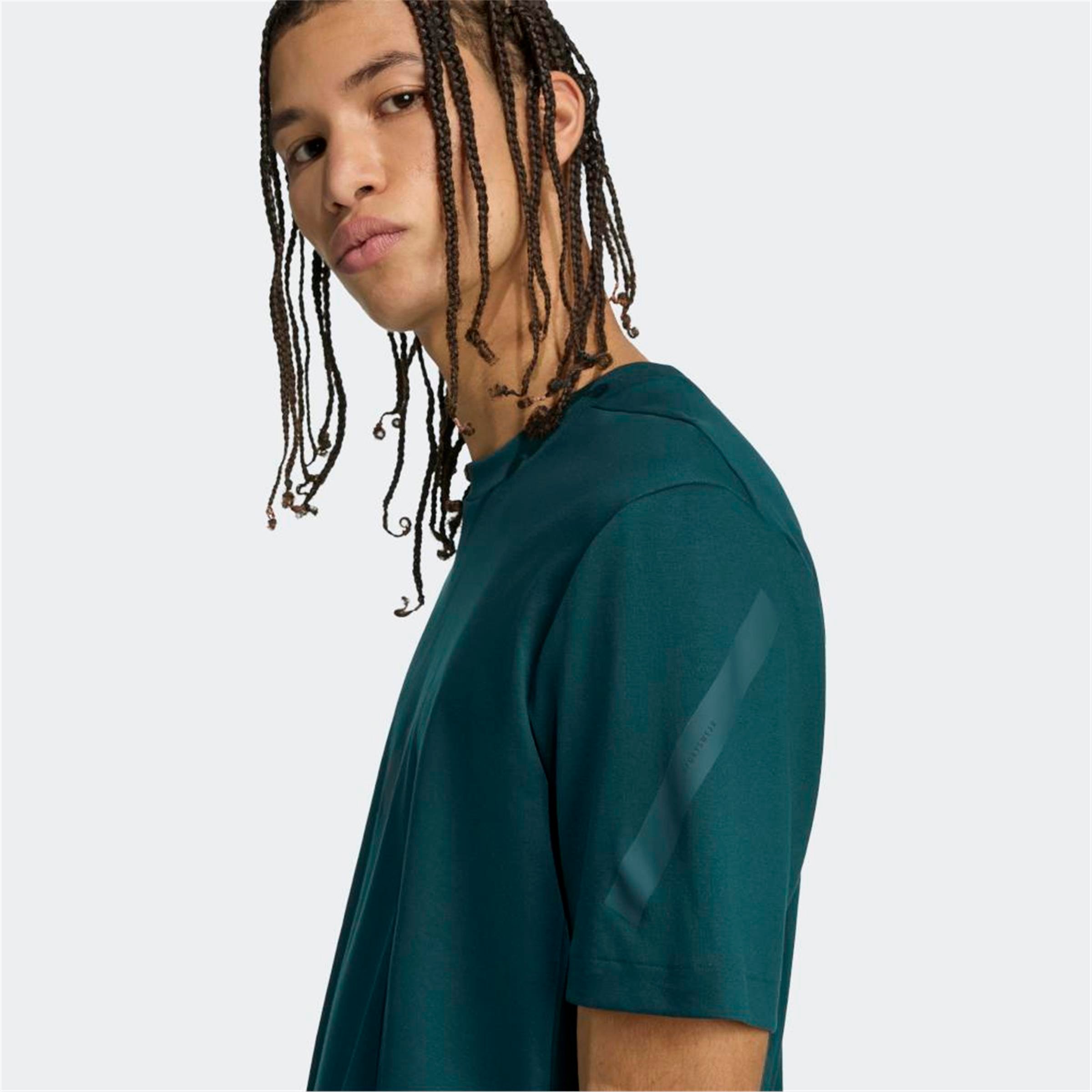 M Z.N.E. TEE