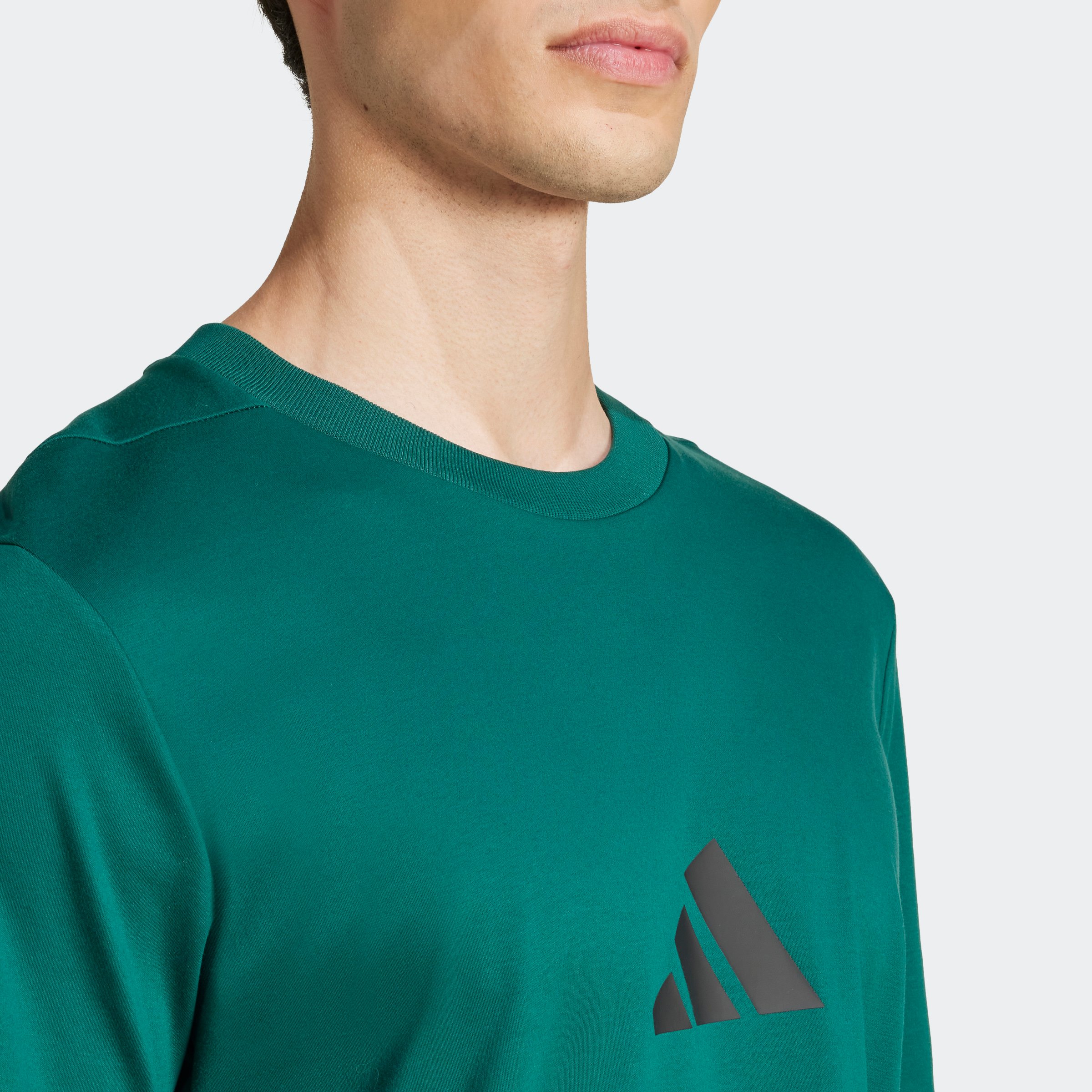 M Z.N.E. TEE