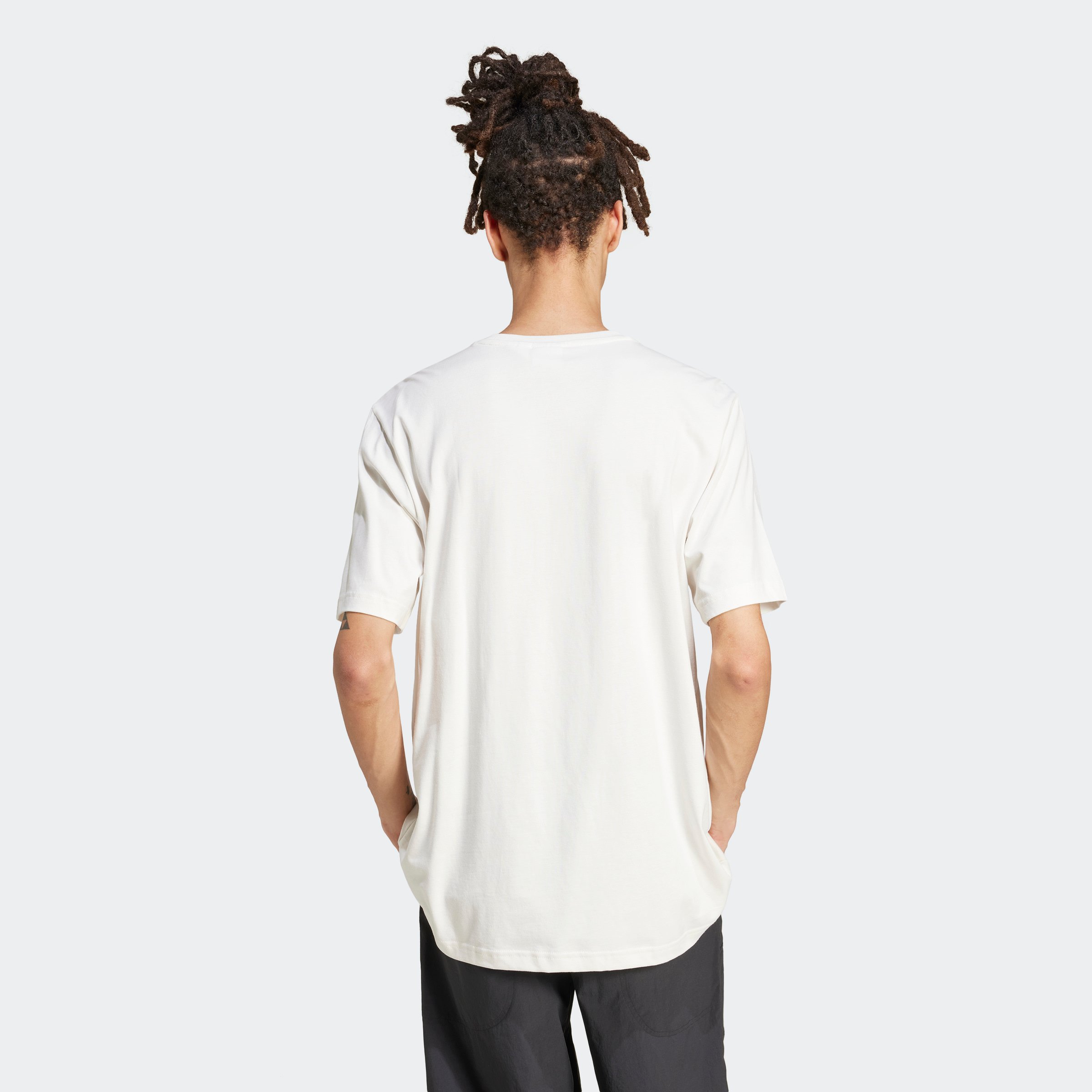 Q12 MONOGRAM T