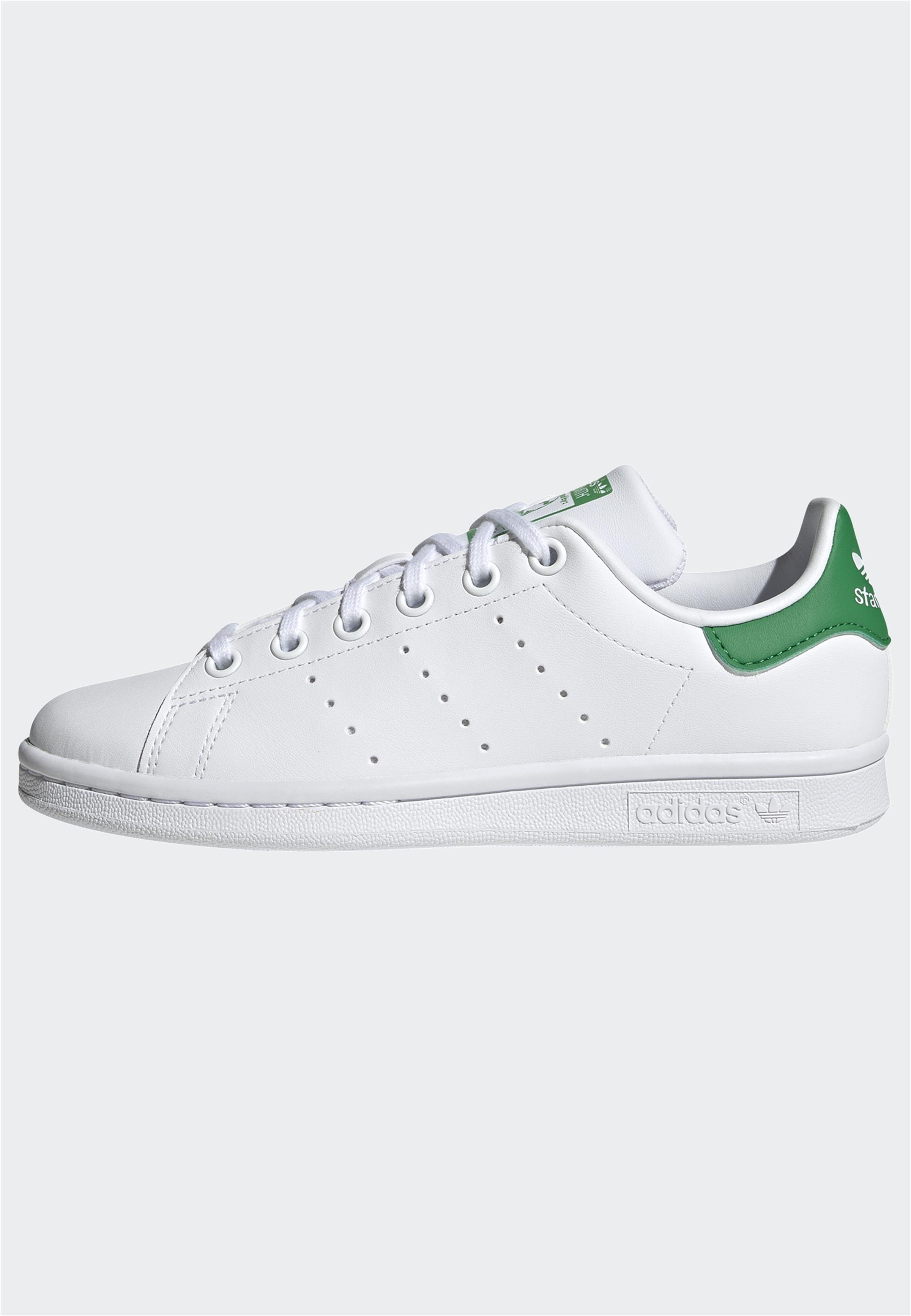STAN SMITH J